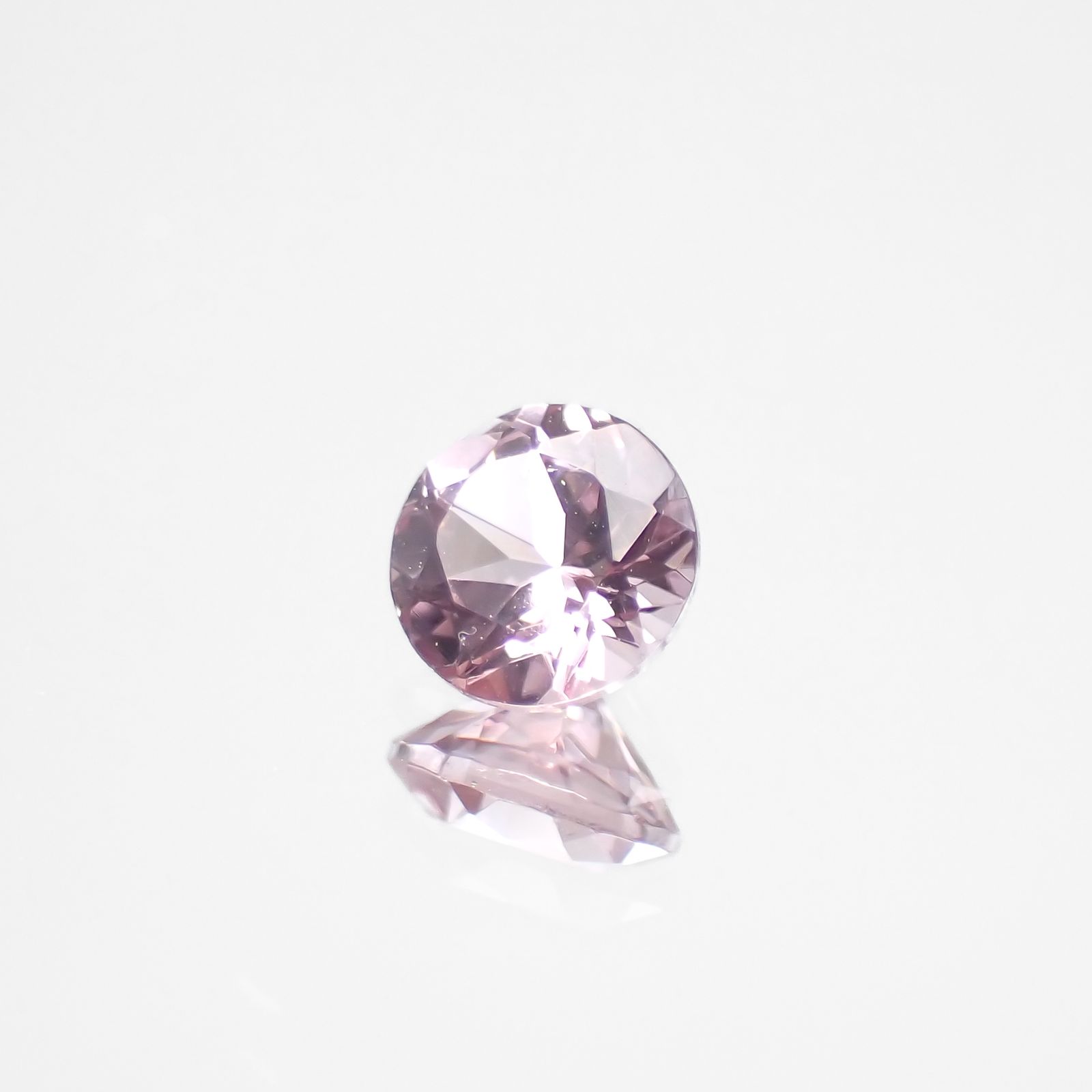 ドラゴンガーネット タンザニア産 0.40ct[230421460]4.3x4.3mm前後