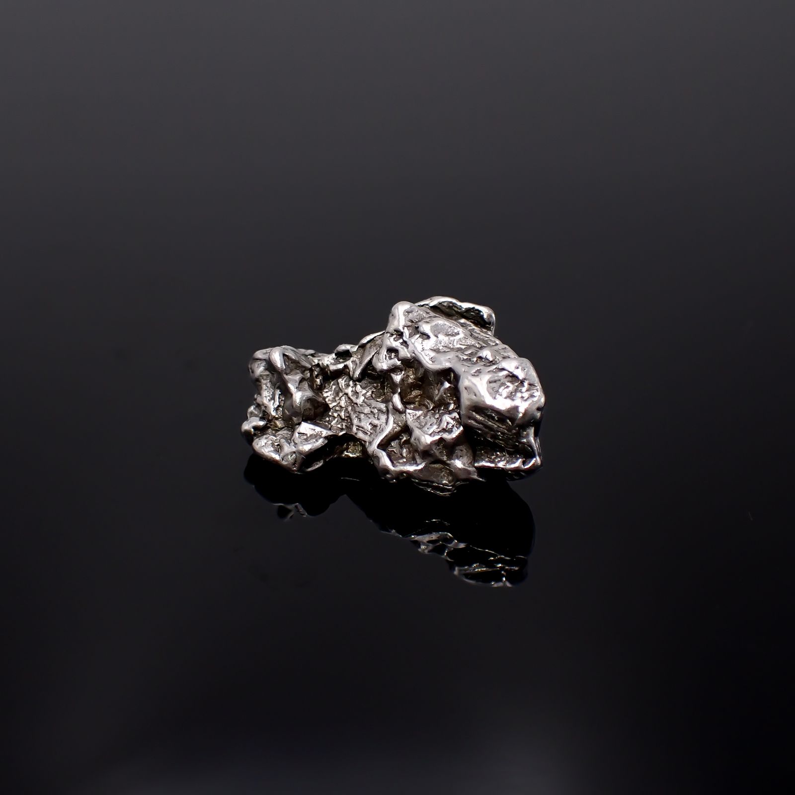 カンポ・デル・シエロ隕石 原石 発見地:アルゼンチン 113.12ct[240125515]23.2x20.9mm前後
