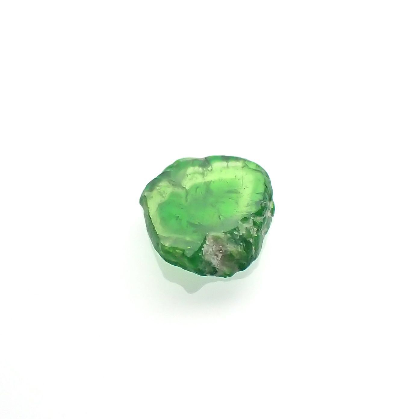 デマントイドガーネット 原石スライス(宝石名デマントイド・ガーネット) 0.26ct 識別済[210912778]5×4.1mm前後
