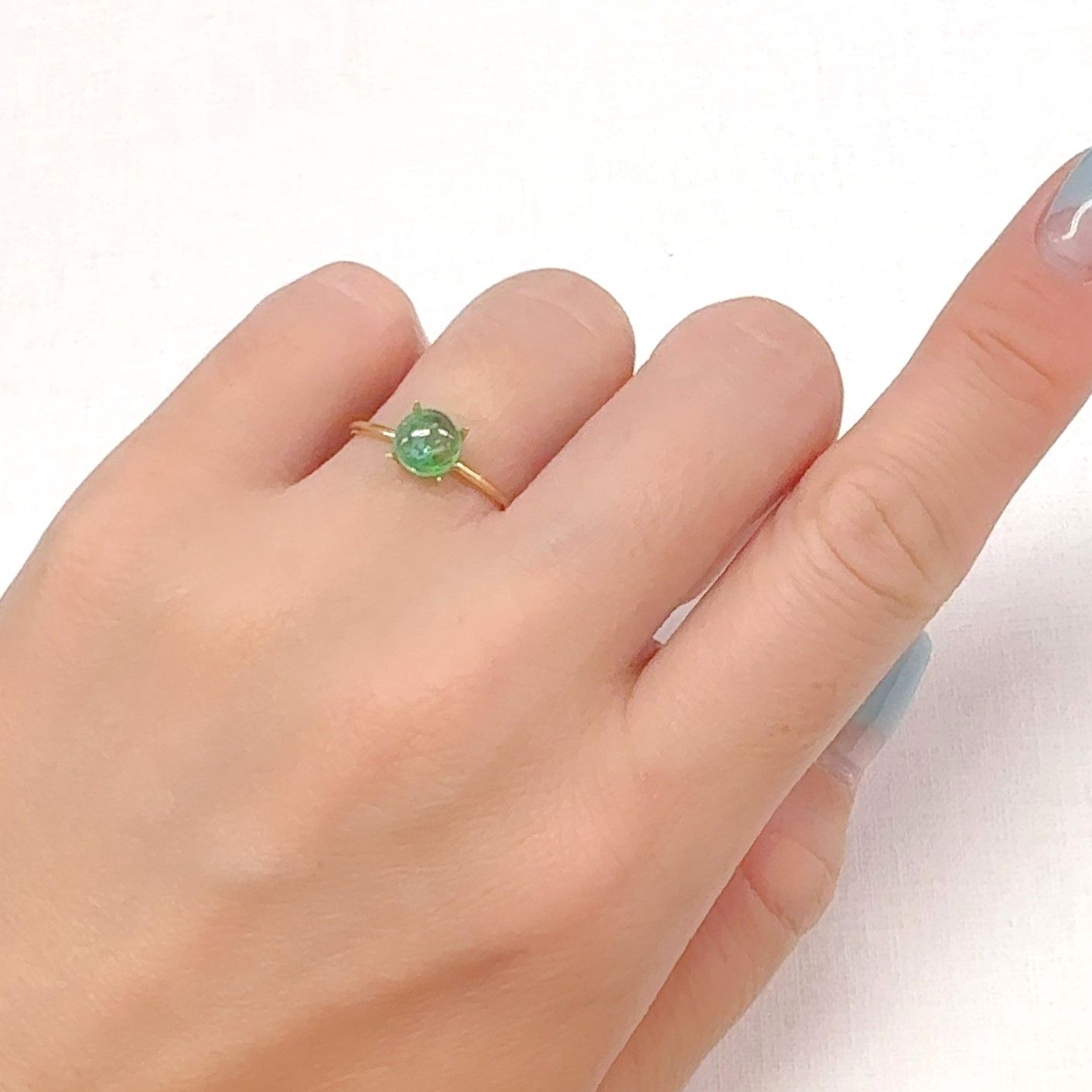 パライバトルマリン(宝石名トルマリン/別名パライバ・トルマリン)ブラジル・キントス鉱山産 0.6ct 識別済[240928730]6.2x6.1mm前後