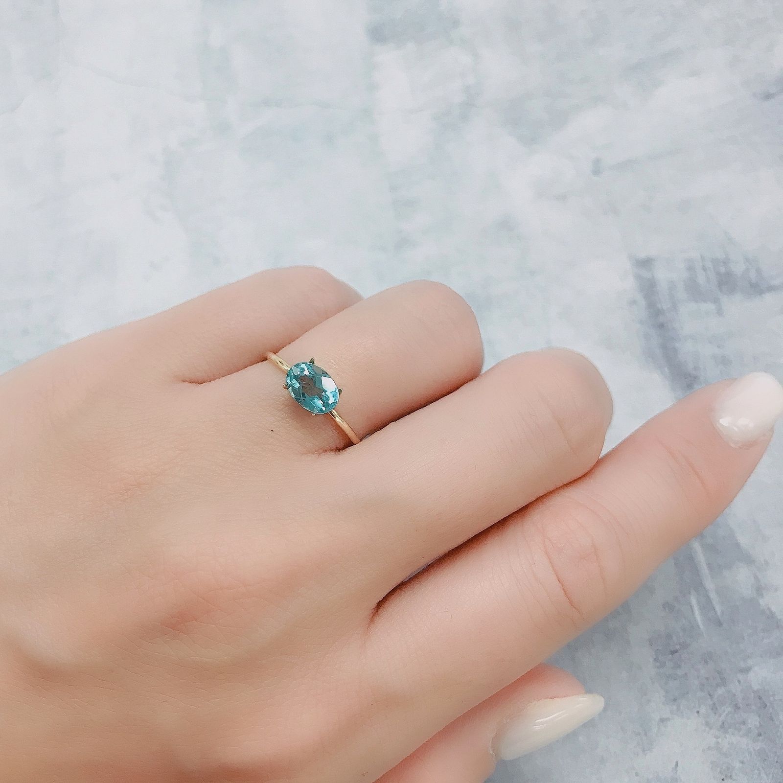 アパタイト(宝石名アパタイト)マダガスカル産 0.98ct 識別済[220616384]7.2x5.1mm前後