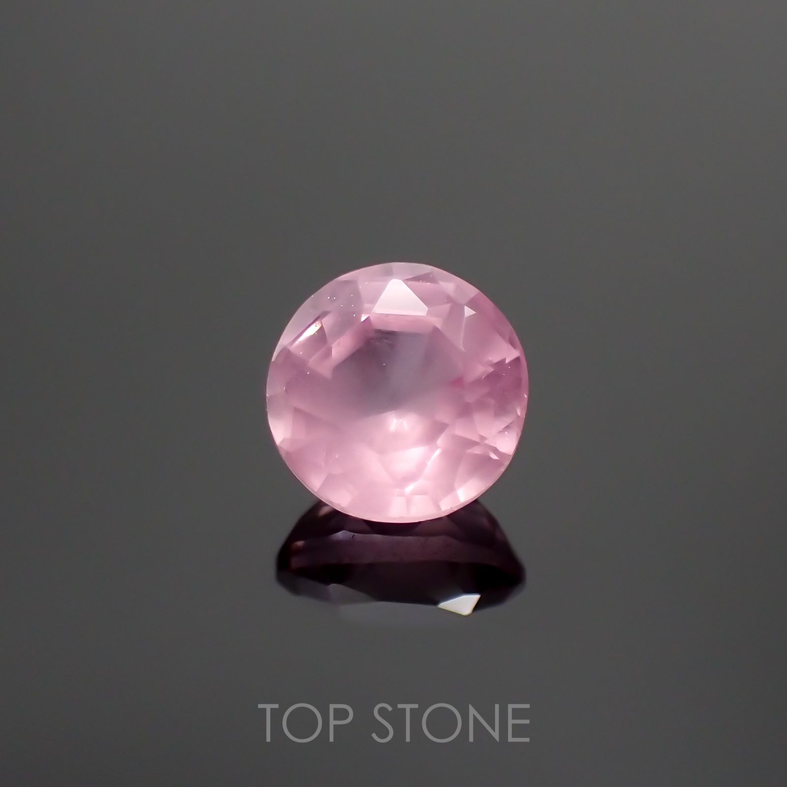 シルキーピンクスピネル(宝石名ピンク・スピネル) タンザニア産 0.46ct 識別済[210812909]4.4×4.4mm前後