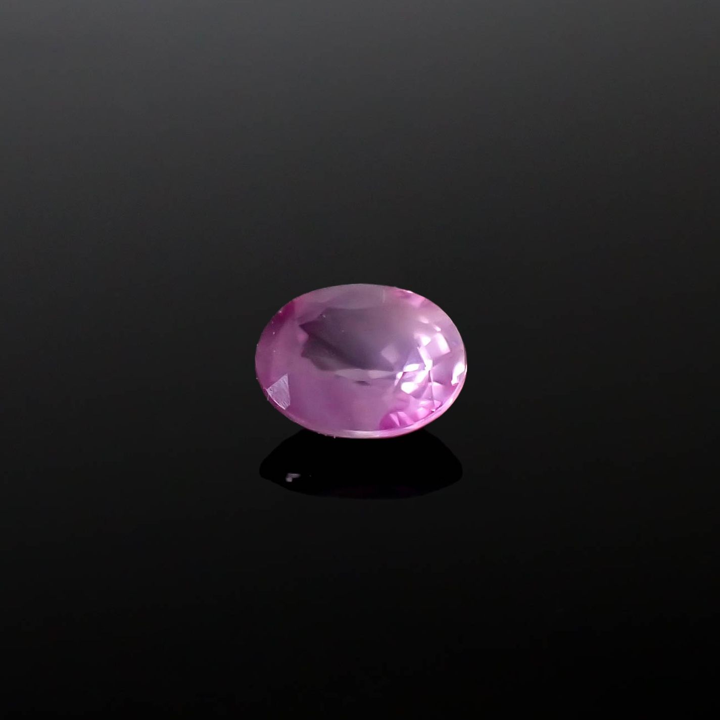 シルキーピンクサファイア 非加熱 ベトナム産 0.41ct [250330055]4.9x3.9mm前後