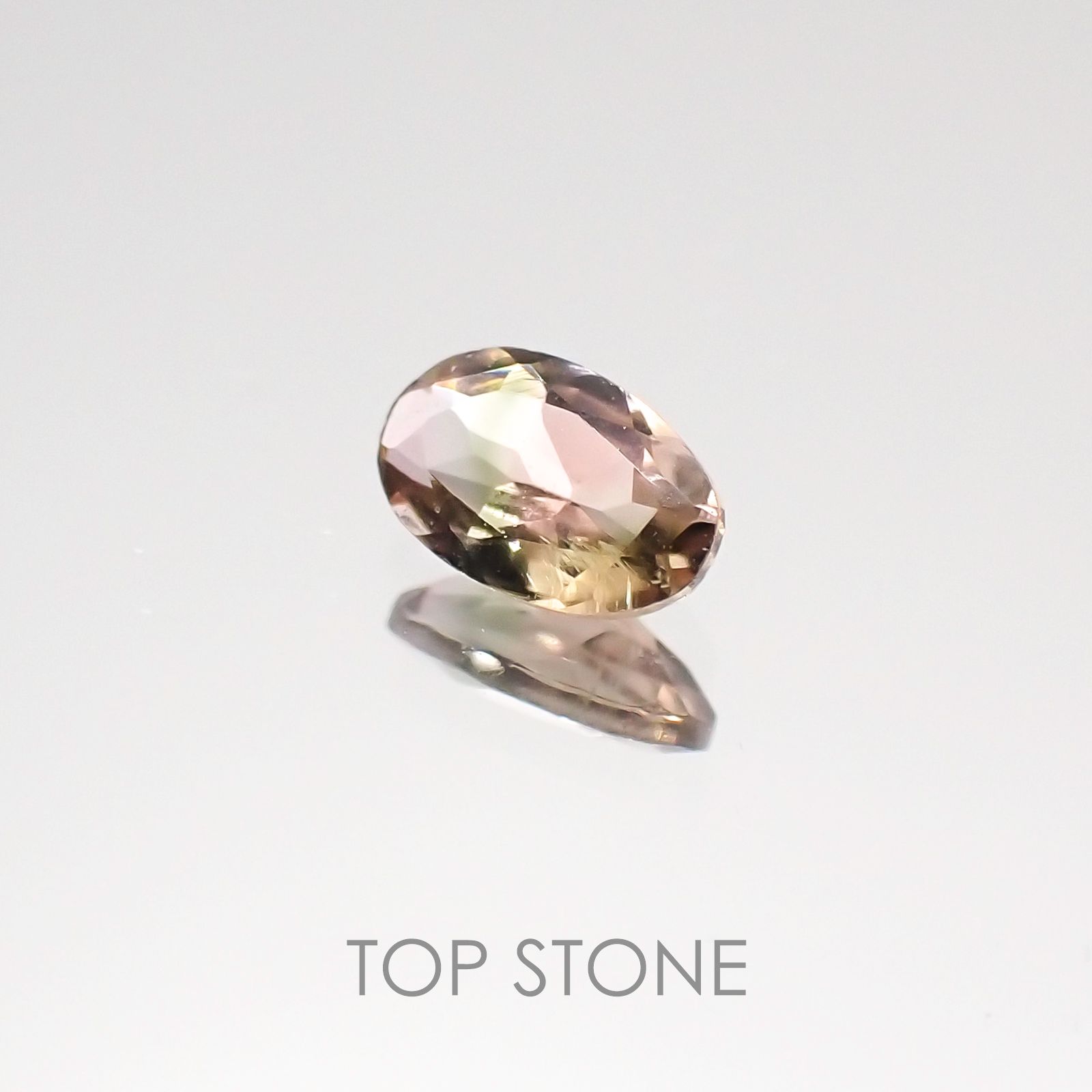 バイカラートルマリン ブラジル産 ルース 0.23ct[20107132]5.2×3.2mm前後