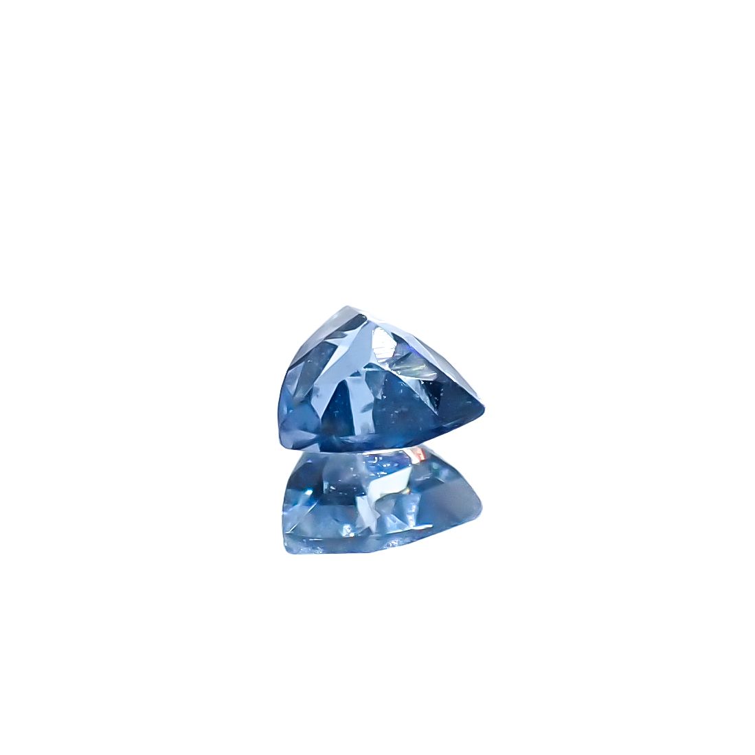 アベンチュリンアクアマリン ブラジル・ミナスジェライス州産 0.12ct[240225997]3.3x3.3mm前後