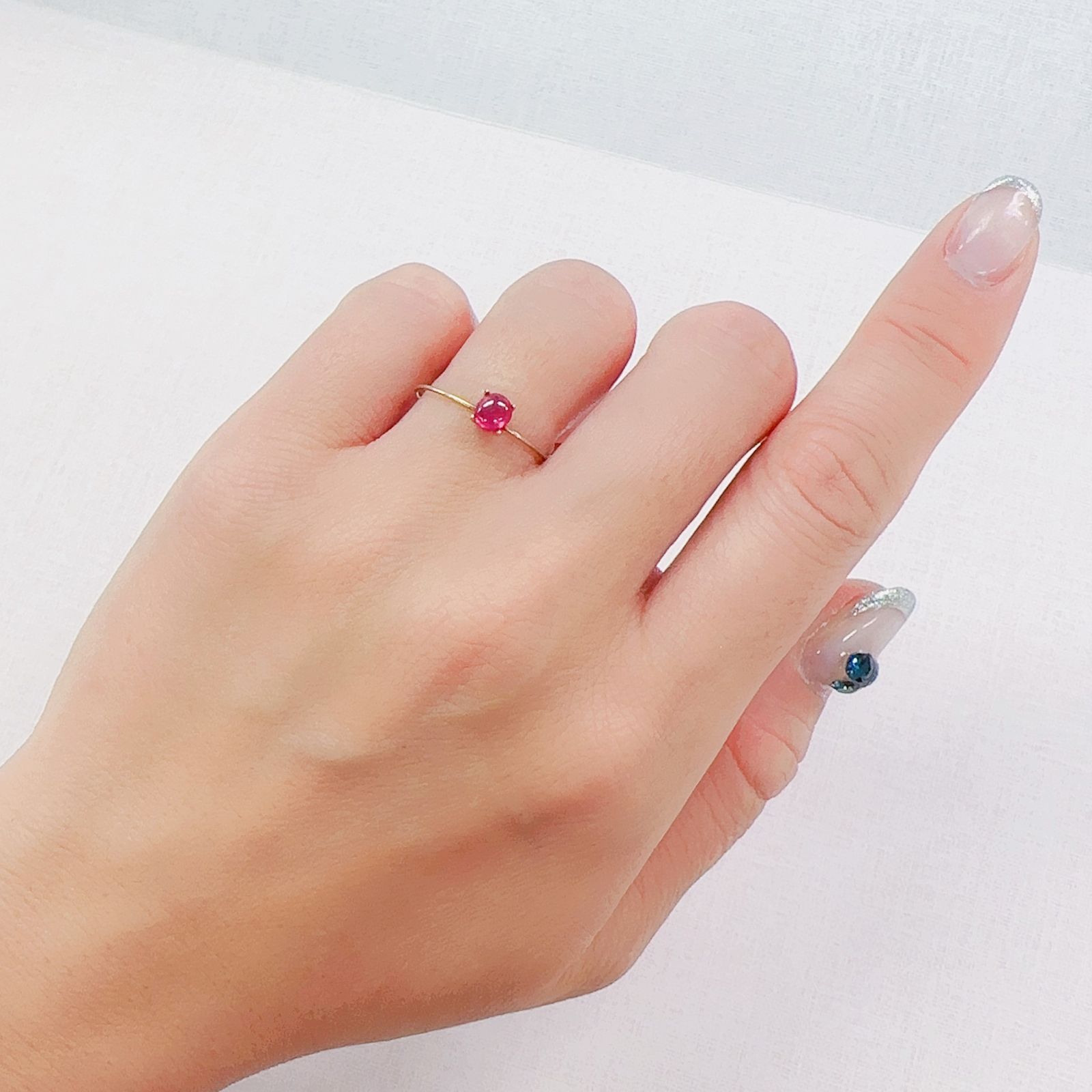 ルビー 非加熱(宝石名ルビー)ビルマ産 0.56ct 識別済[230622357]4.4x4.1mm前後
