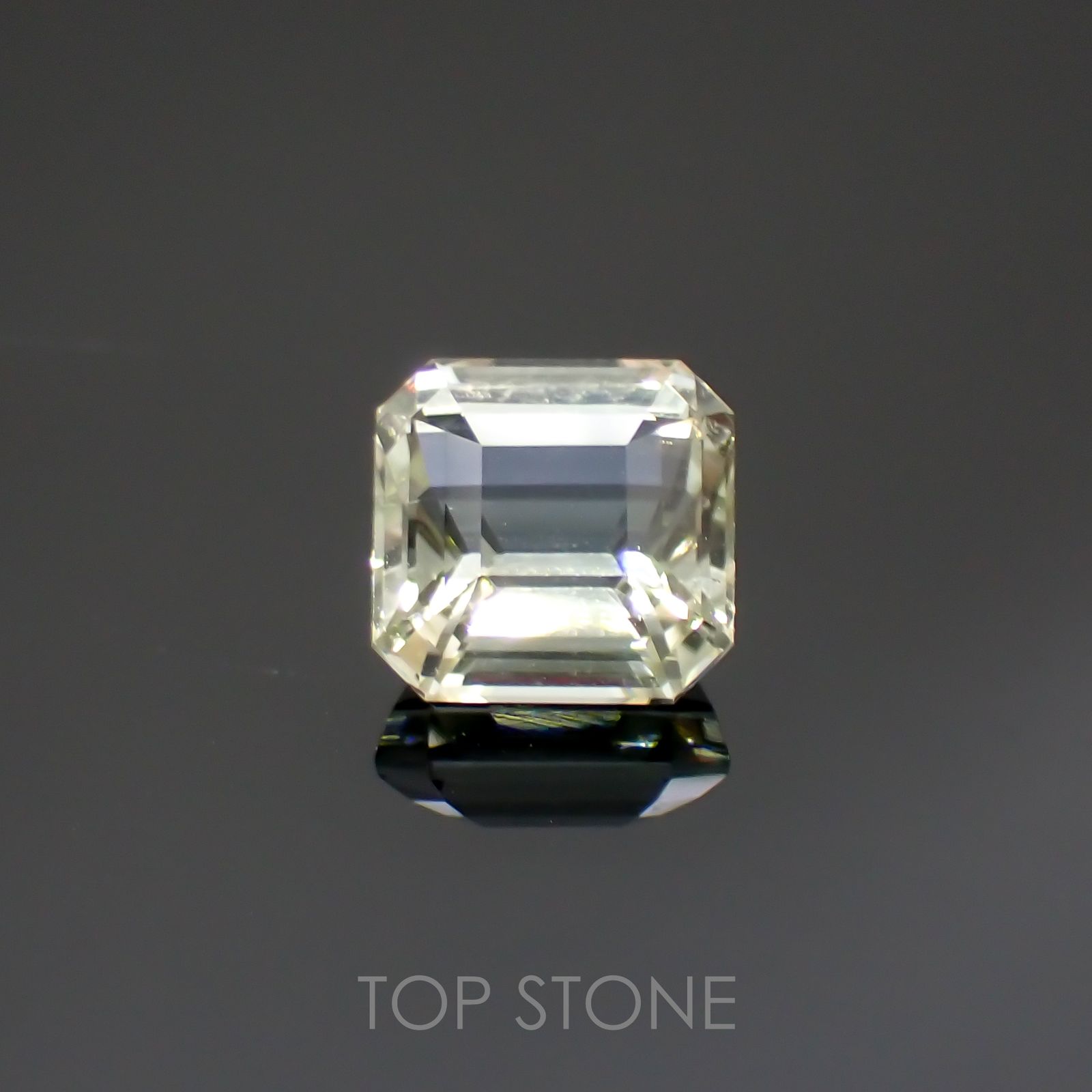 グリーンフロストルマリン(宝石名トルマリン) ルワンダ産 1.938ct ソ付(彩珠)[211013640]7.1×6.9mm前後