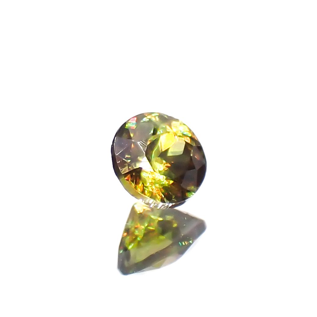 カラーチェンジスフェーン パキスタン産 0.18ct[230522187]3.4x3.3mm前後