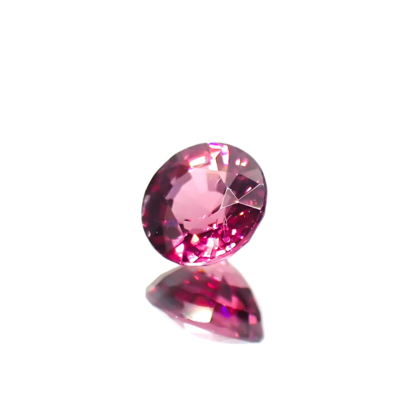 ロードライトガーネット(宝石名ロードライト・ガーネット)ブラジル産 0.65ct 識別済[230421591]5x5mm前後