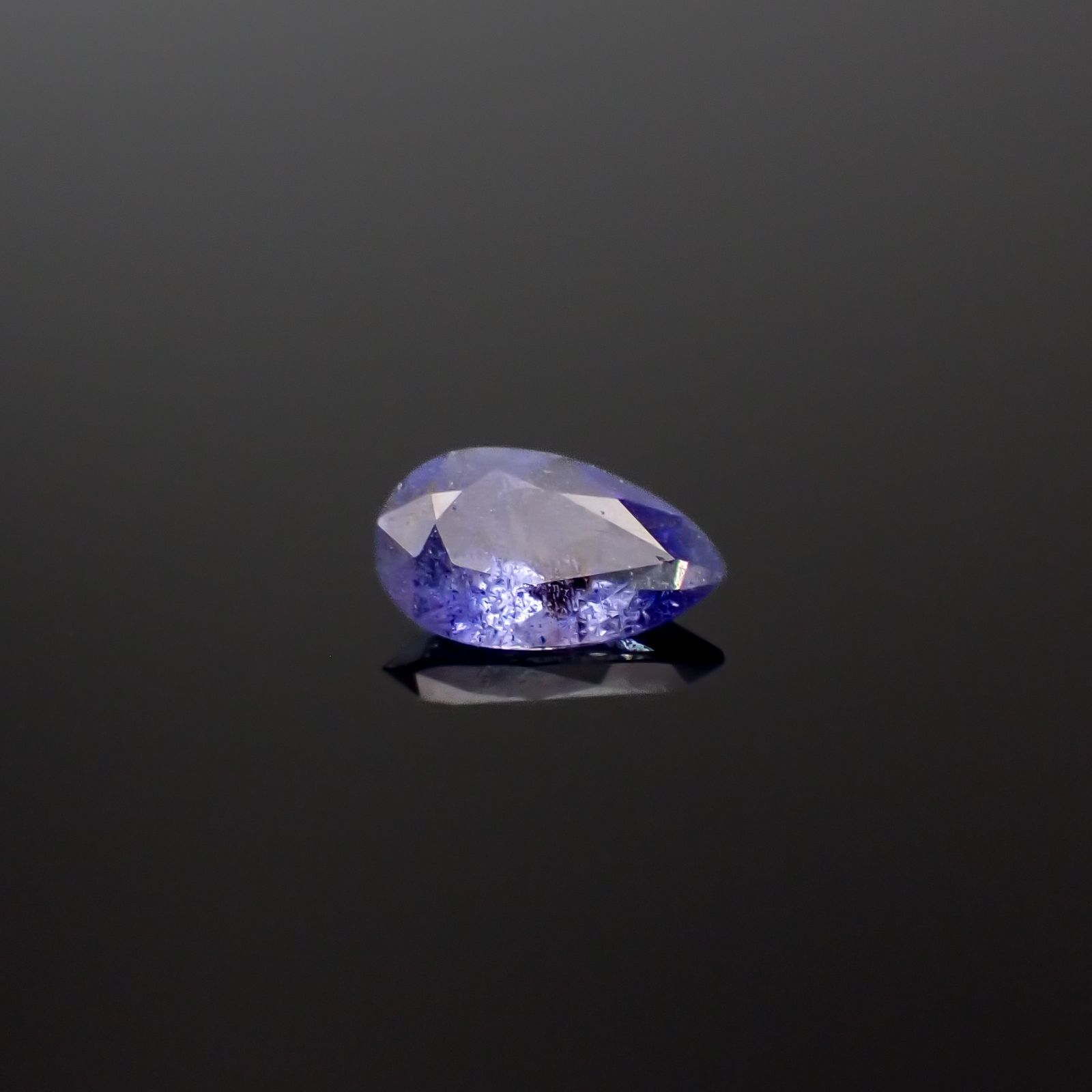 デュモルチェライト マダガスカル産 0.24ct[240728596]5.6x3.4mm前後