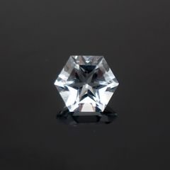 <ランダムセレクト1個販売> ◇ヘキサゴンカット◇アクアマリンSA(宝石名アクアマリン) ブラジル産 0.49ct前後 識別済[21029579]5×5mm前後