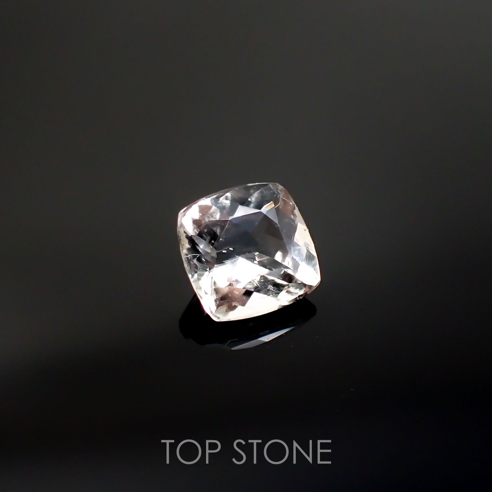 ハイアライトオパール(宝石名オパール) メキシコ産 1.52ct 識別済[210712064]7.8×7.6mm前後
