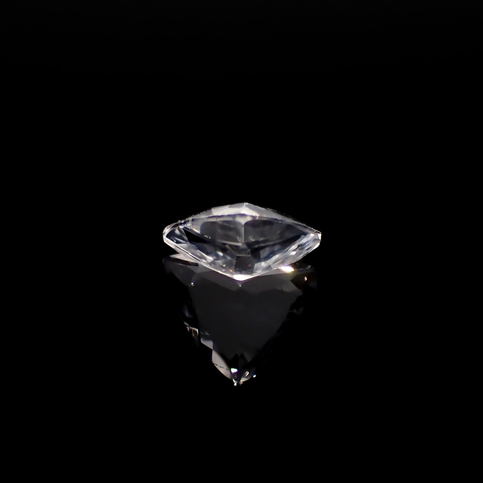 フェナカイト ブラジル産 1.02ct[240427268]7.7x7.3mm前後