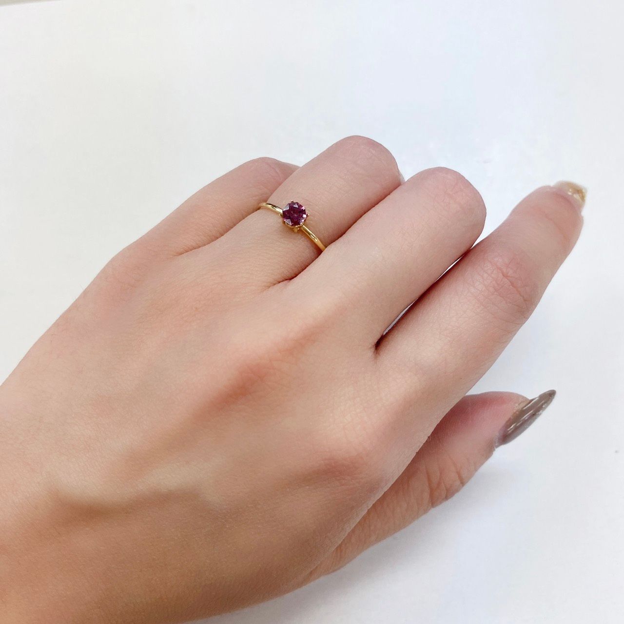 ◇オクタゴンカット◇マラヤガーネットSA(宝石名ガーネット) タンザニア産 0.40ct 識別済[210611032]4×4mm前後