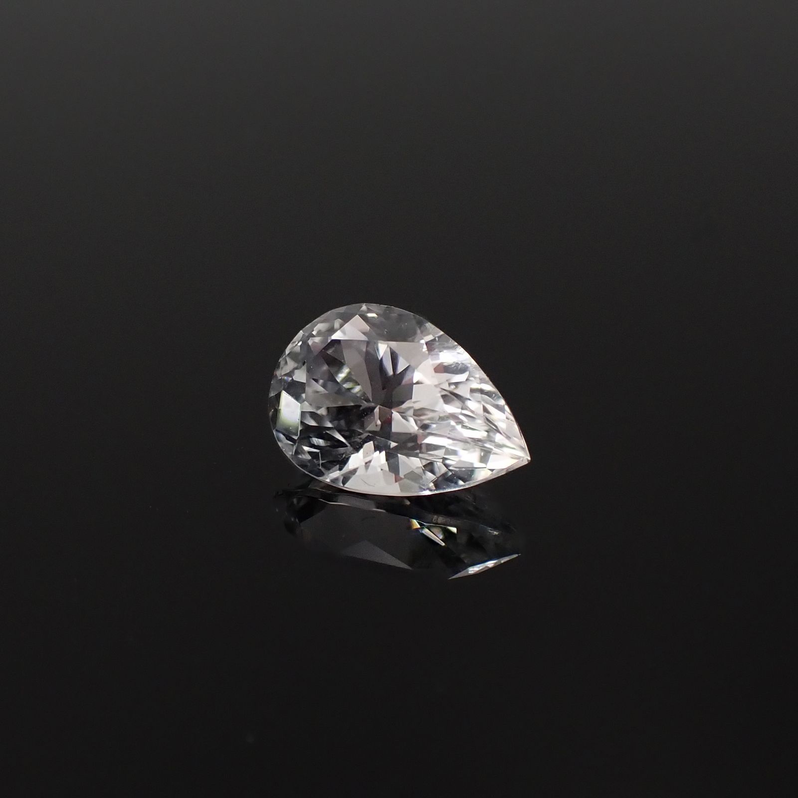 フェナカイト ウクライナ産 0.95ct[231224946]7.8x5.4mm前後