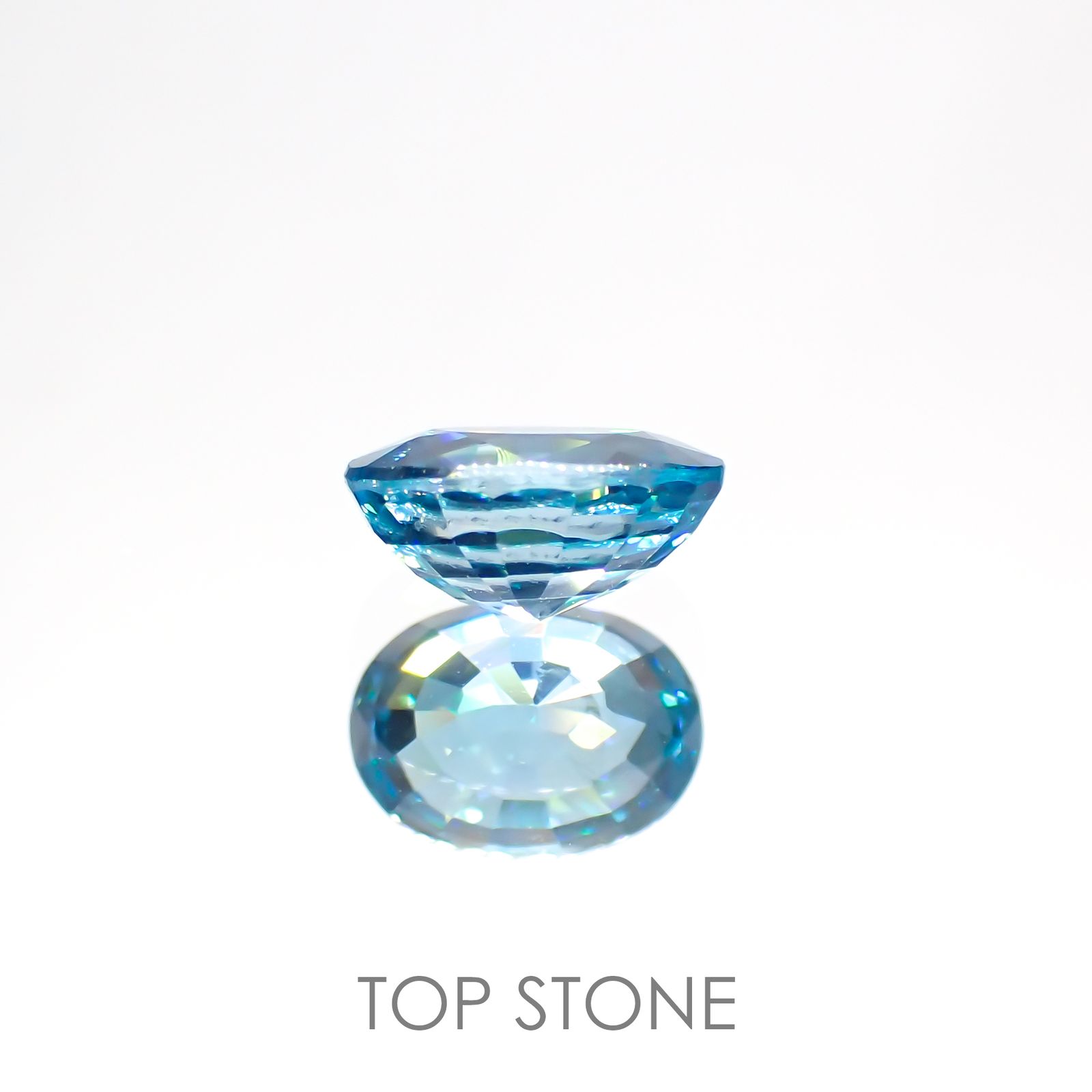 ブルージルコン(宝石名ジルコン) カンボジア産 1.42ct 識別済[20063102]7.1×5mm前後