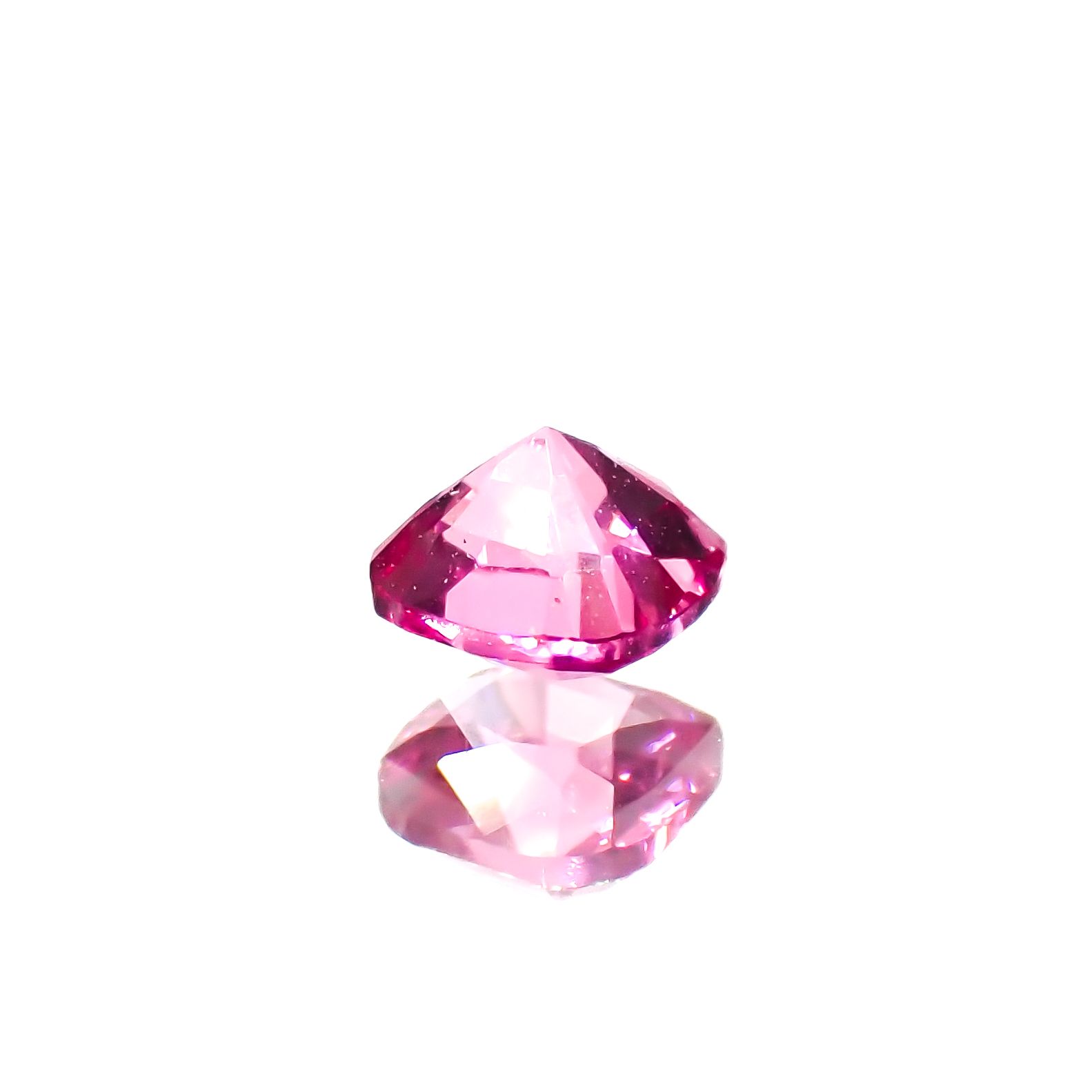 ホットピンクスピネル タンザニア産 0.26ct[231224512]3.5x3.5mm前後