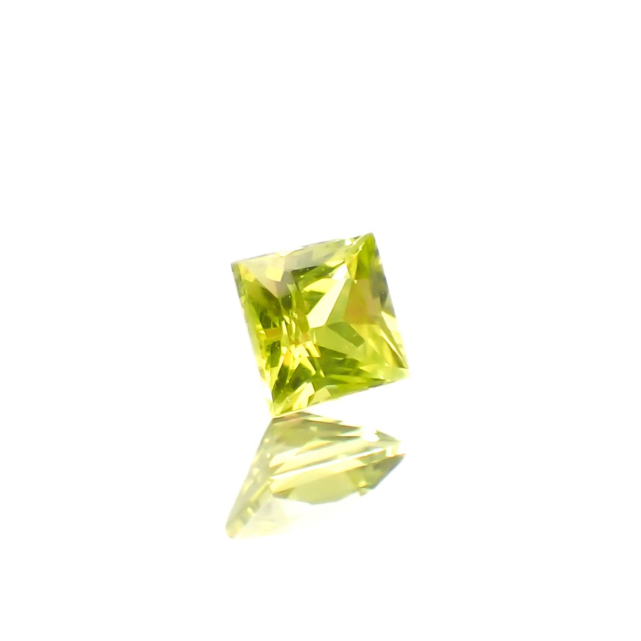 ◇プリンセスカット◇クリソベリル スリランカ/マダガスカル産 0.38ct [250330006]3.7x3.7mm前後