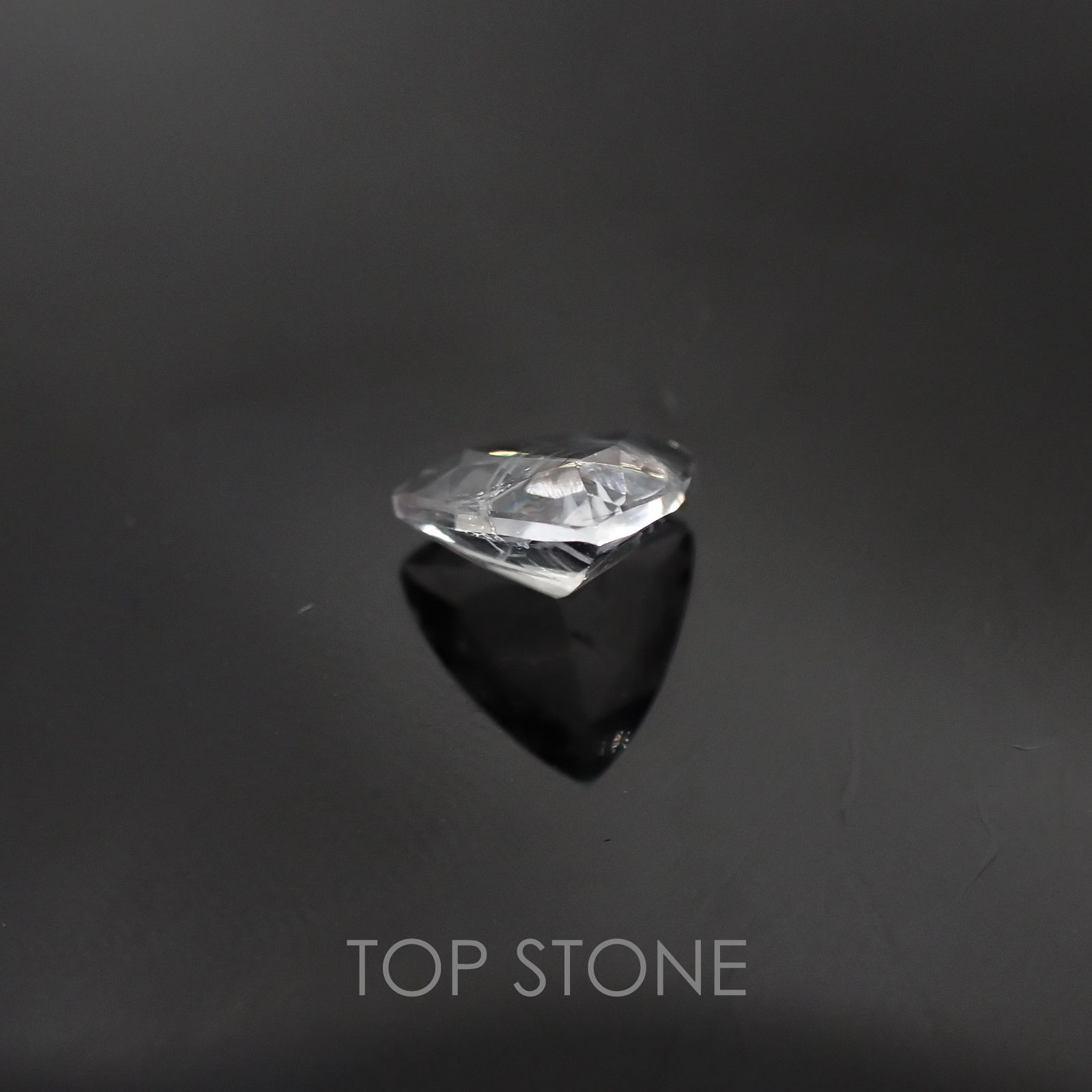 ハイアライトオパール メキシコ産 ルース 0.58ct[20095267]6.6×6.5mm前後