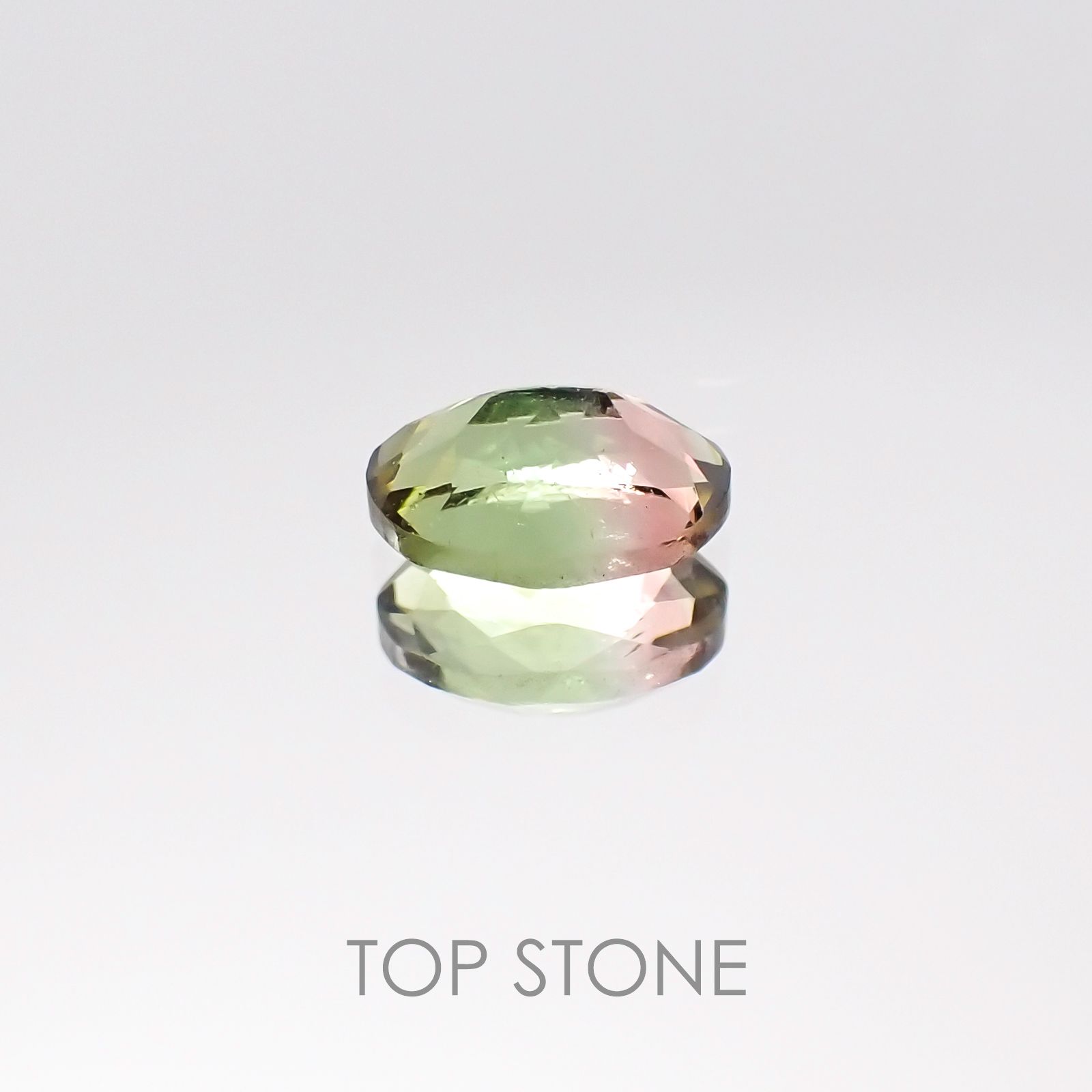 バイカラートルマリン ブラジル産 ルース 0.49ct[20106794]5.8×3.7mm前後