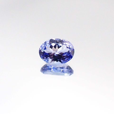 タンザナイト(宝石名タンザナイト)タンザニア産 1.71ct 識別済[230723003]8.4x6.4mm前後