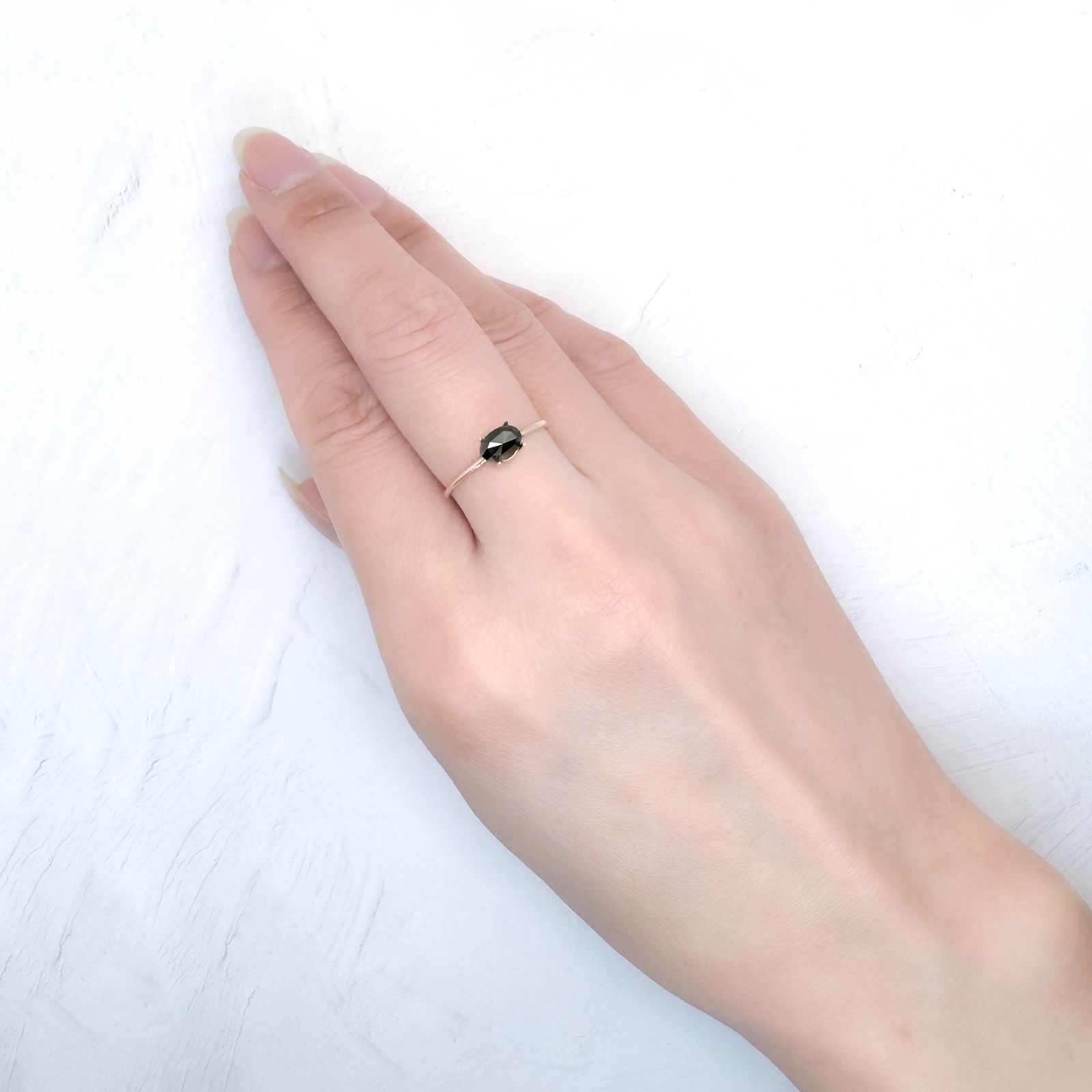 ◇ローズカット◇ブラックダイヤモンド ジンバブエ産 0.51ct / 6.2x4.2mm前後 [251131328]