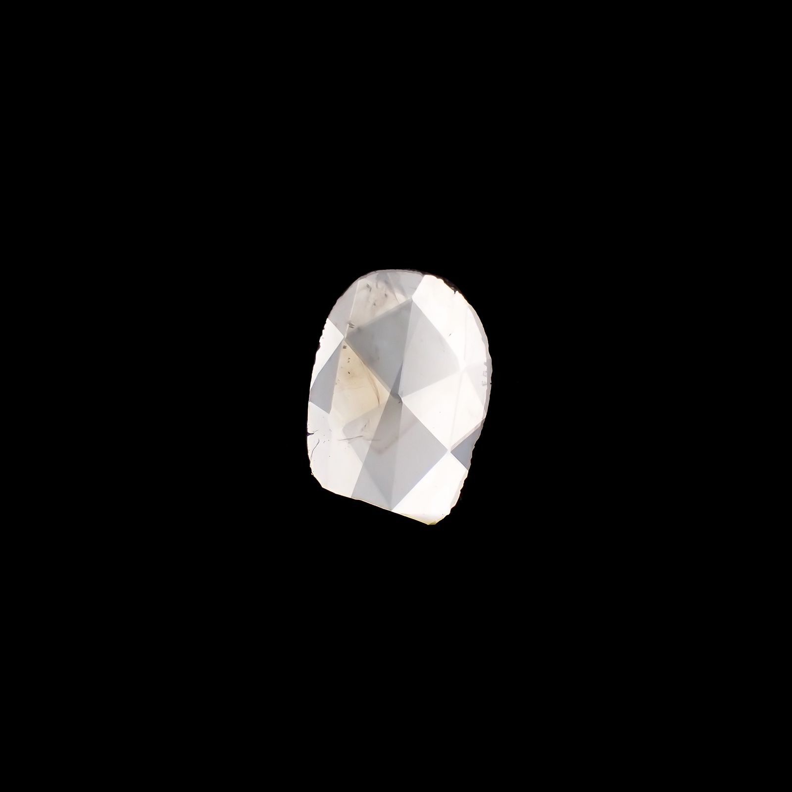 スライスダイヤモンド 0.39ct / 10.1x6.6mm前後 [260323612]