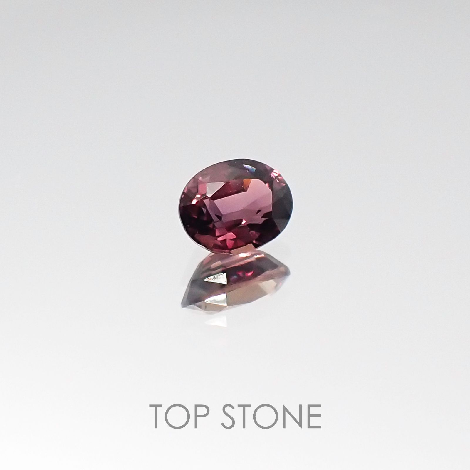カラーチェンジサファイア非加熱(宝石名サファイア) タンザニア産 0.36ct 識別済[20106026]4.7×3.6mm前後
