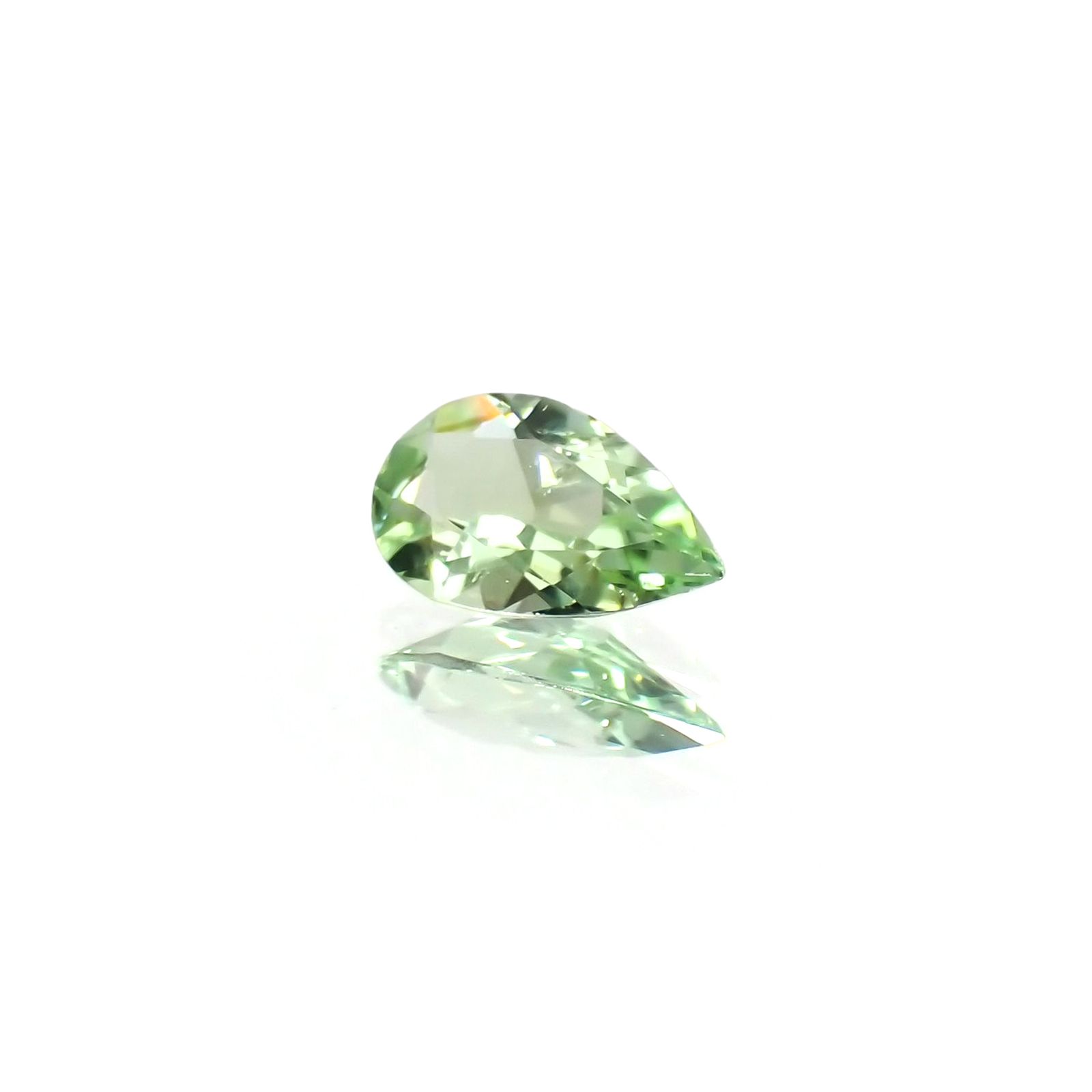 ミントカラー パライバトルマリン(宝石名トルマリン/別名パライバ・トルマリン) モザンビーク産 識別済 0.22ct / 5.8×3.5mm前後 [210510651]