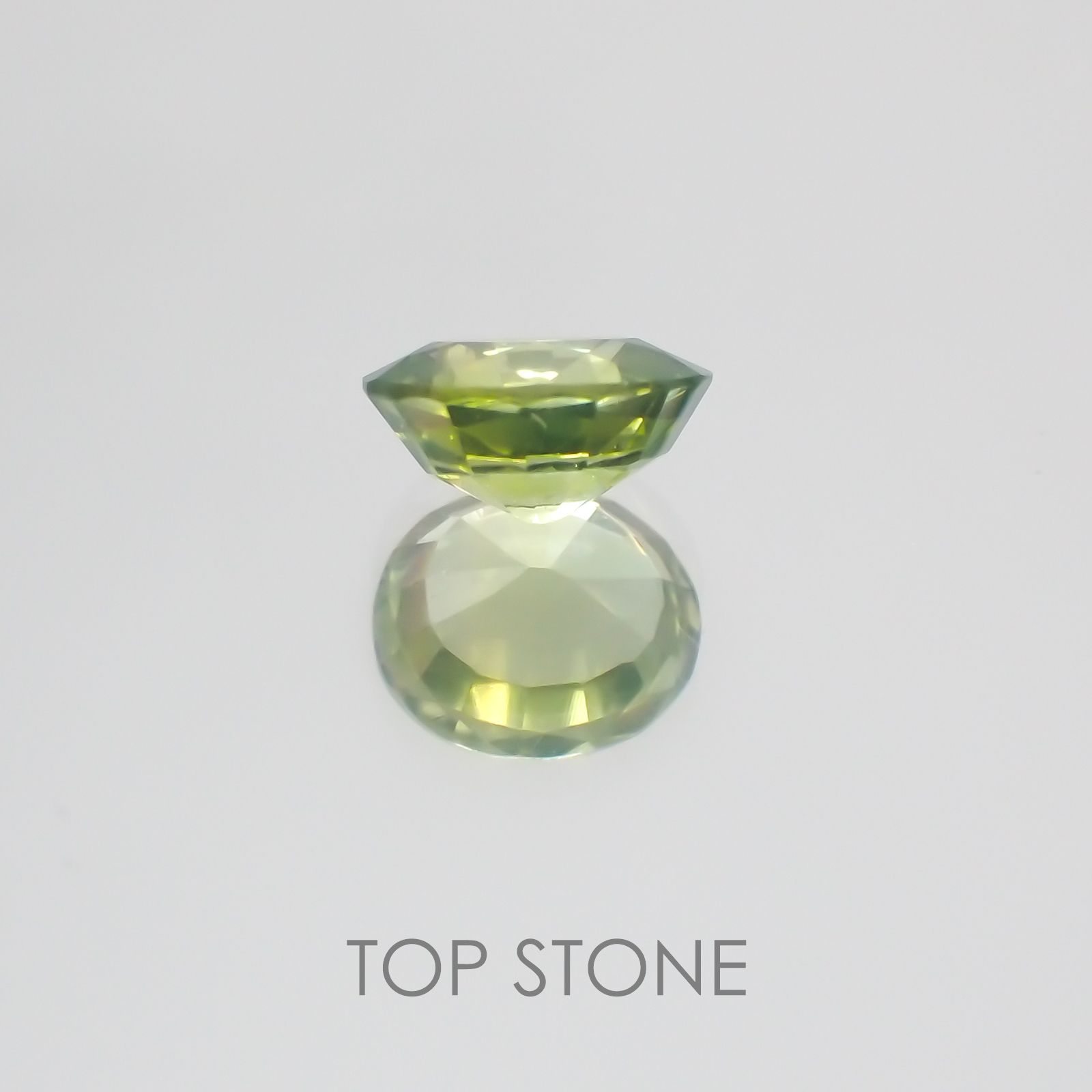 グリーンジルコン(宝石名ジルコン) スリランカ・カンボジア産 1.19ct 識別済[21038614]6.5×5.9mm前後