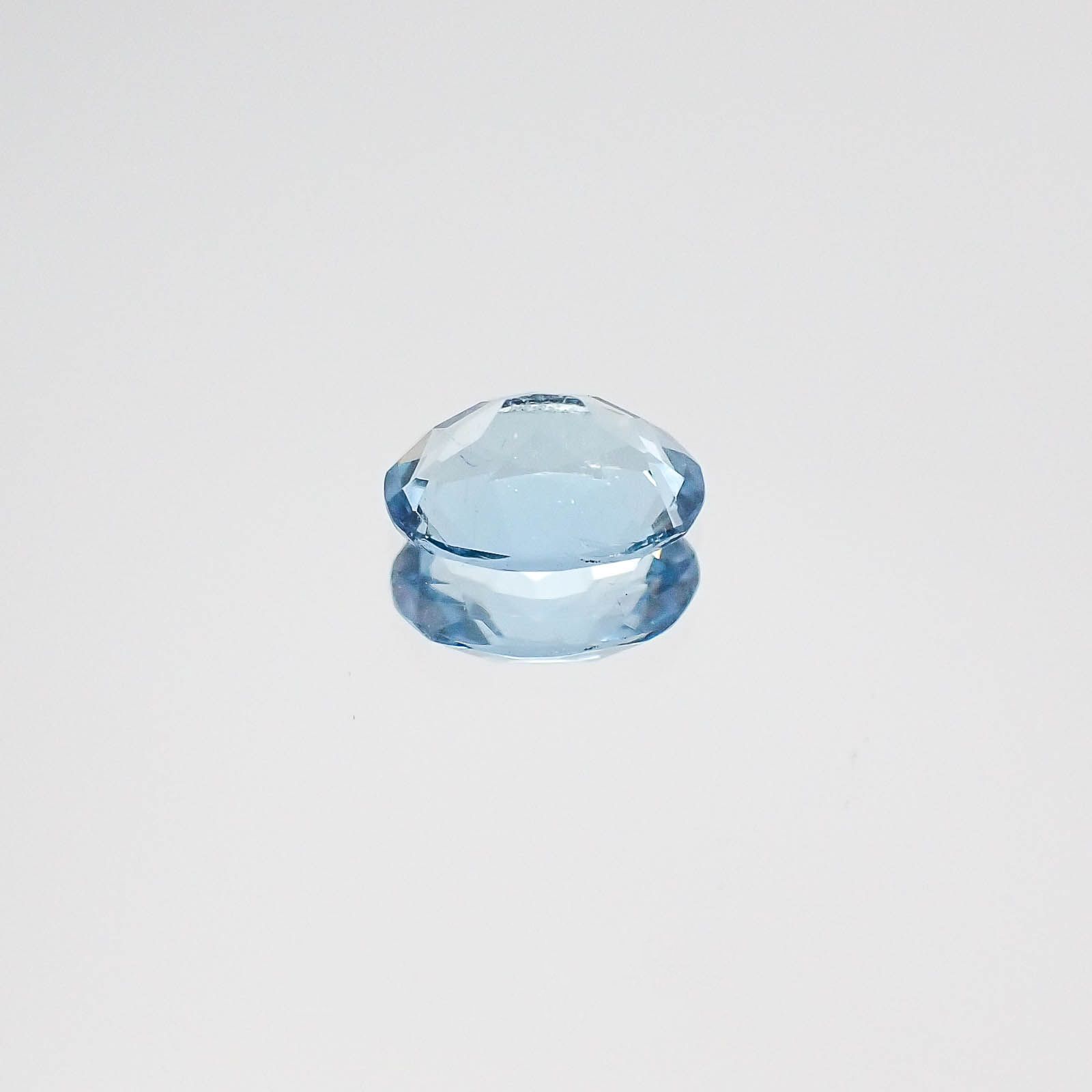 アクアマリン サンタマリアカラー(宝石名アクアマリン)モザンビーク産 0.44ct 識別済[220817250]6.2x4.2mm前後