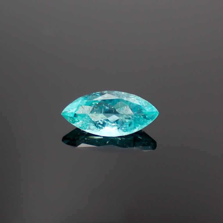 パライバトルマリン(宝石名トルマリン/別名パライバ・トルマリン)ブラジル・キントス鉱山産 0.497ct ソ付(宝貴協)[221018746]8.3x3.9mm前後