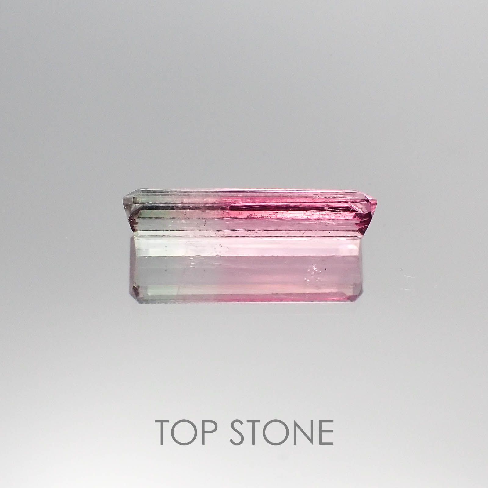 トリカラートルマリン(宝石名トリカラー・トルマリン) ブラジル産 2.635ct ソ付(彩珠)[20073790]16.1×5.2mm前後