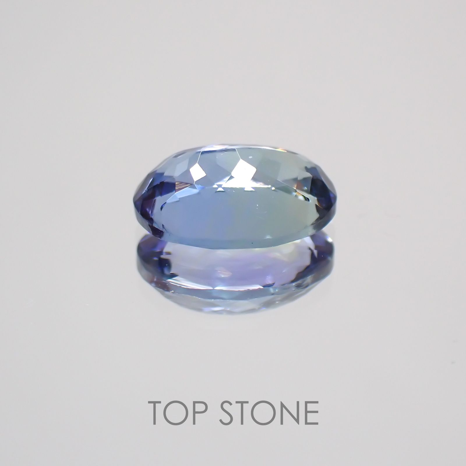 パーティーカラータンザナイト タンザニア産 ルース 1.64ct[210410413]8.7×6.1mm前後