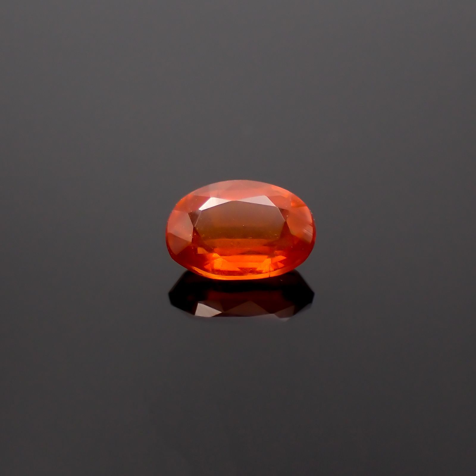 オレンジカイヤナイト ネパール産 0.60ct[230220583]5.8x4mm前後