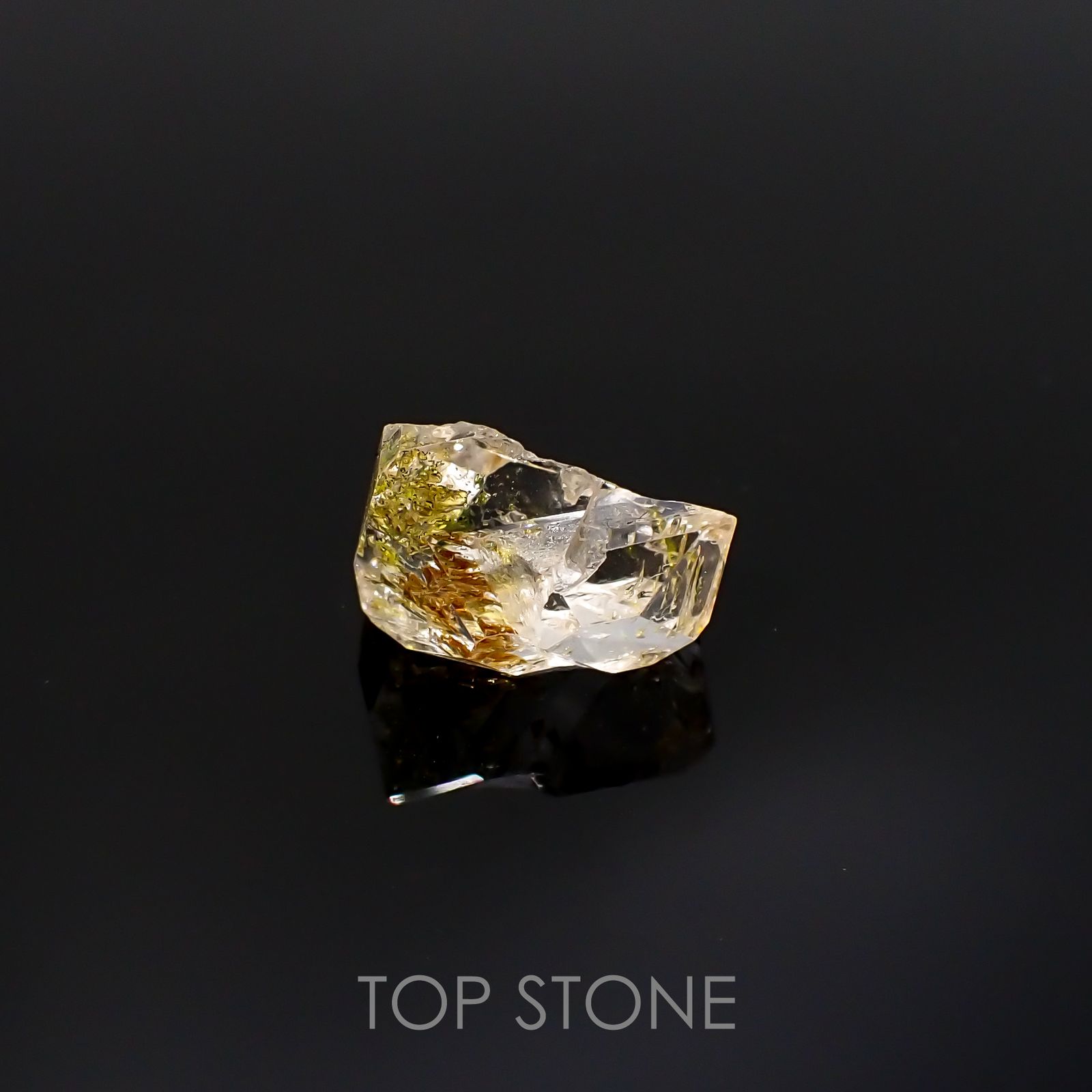 オイルインクォーツ 原石パキスタン産 4.89ct[220515868]12.2x7.3mm前後