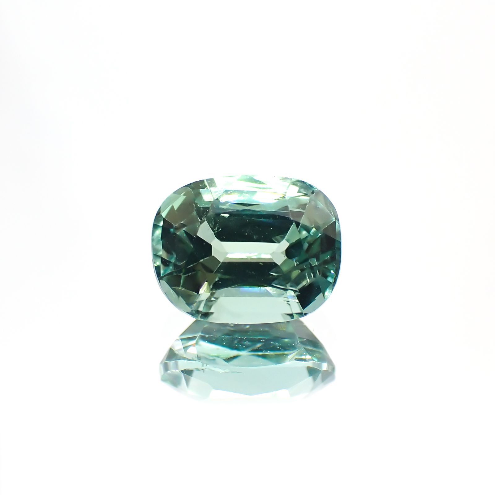 ネオンブルー☆美しいソーダライト 0.186ct | 宝石つむり