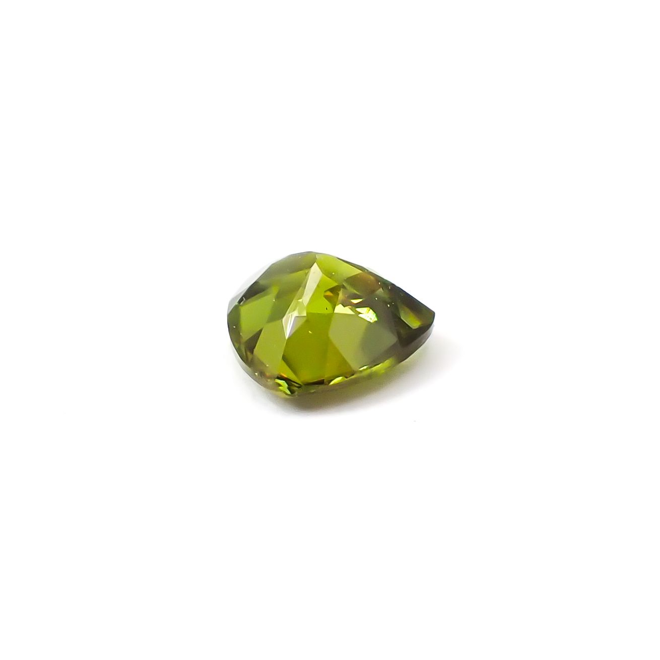 カラーチェンジスフェーン パキスタン産 0.34ct / 4.5x4.7mm前後 [260632443]