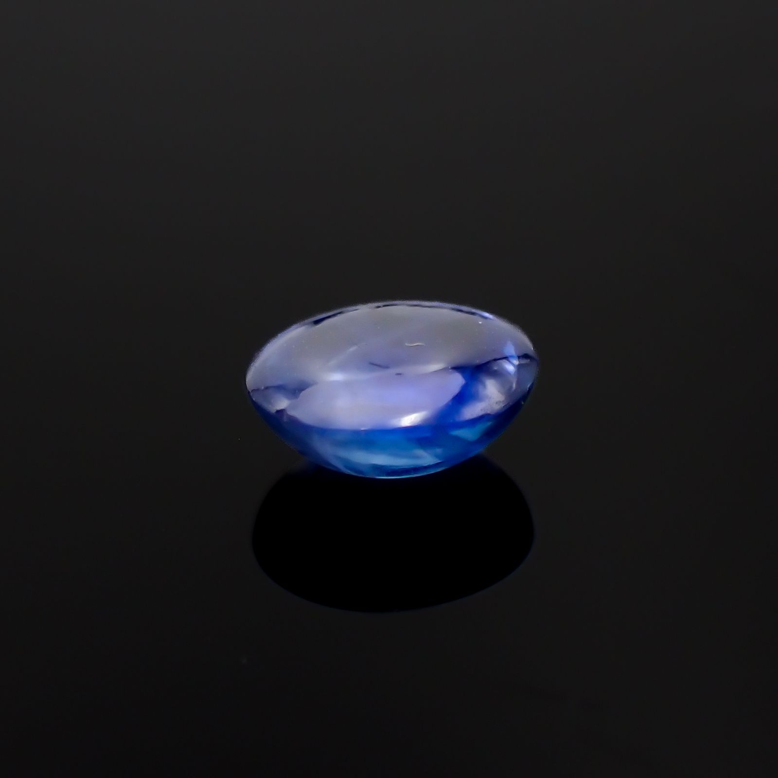 サファイア(宝石名ブルー・サファイア)スリランカ/マダガスカル産 1.08ct 識別済[230923440]6.4x5.6mm前後
