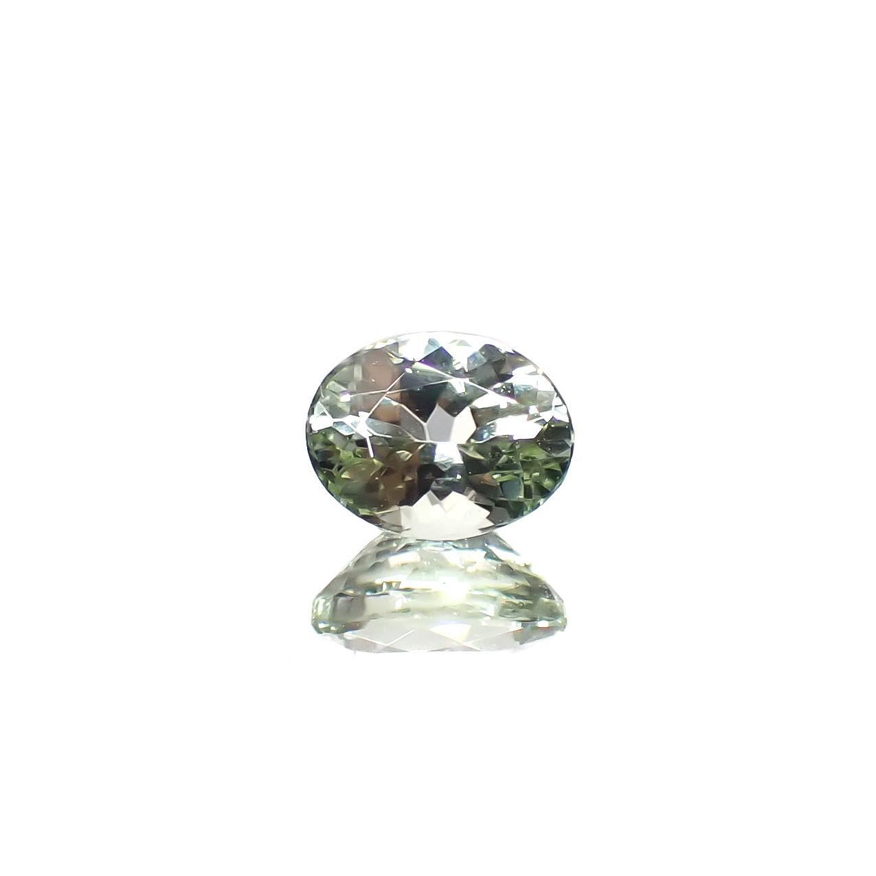 グリーントルマリン(宝石名トルマリン)ナイジェリア産 0.39ct 識別済[240628119]5.1x4mm前後