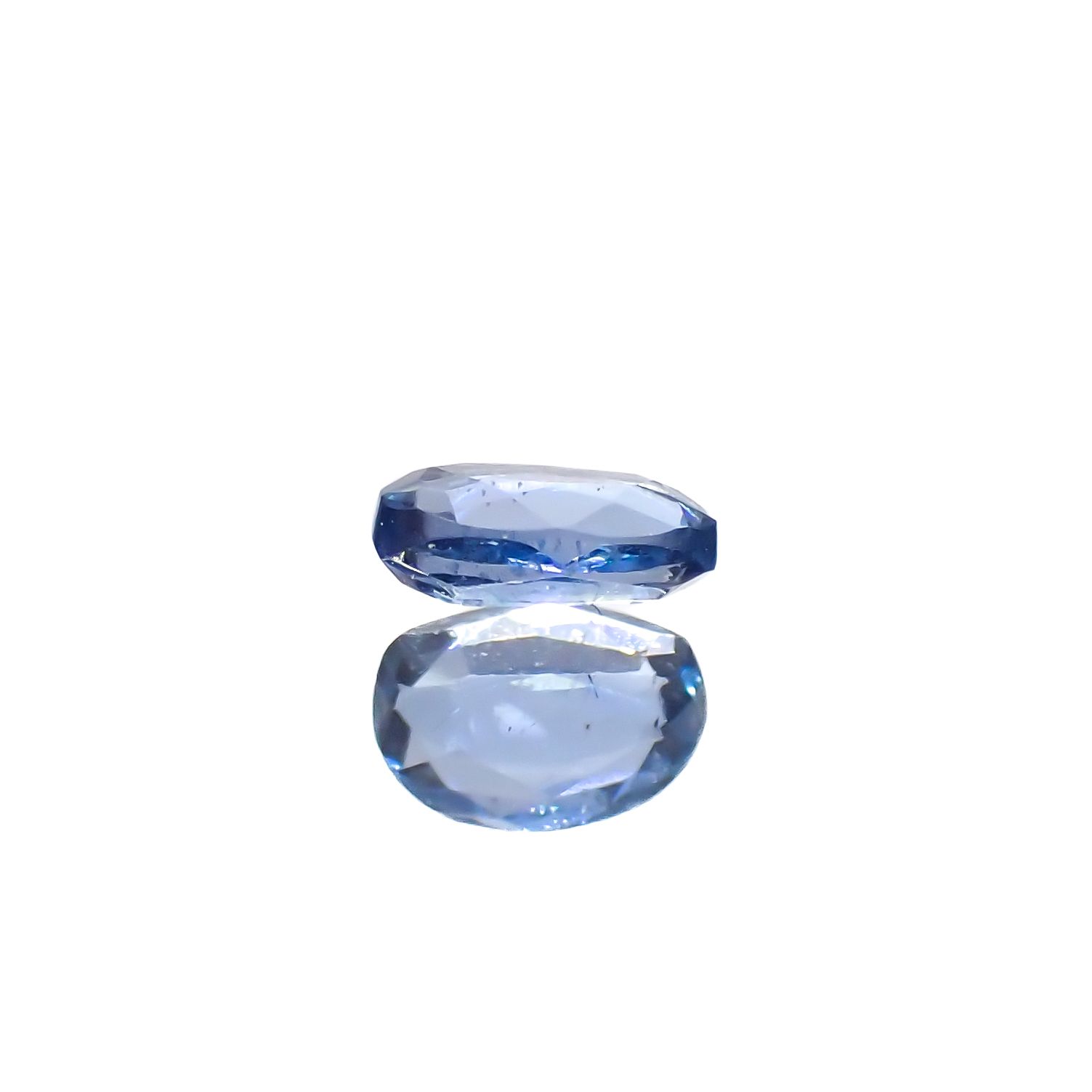 タトゥーアクアマリン ブラジル・ミナスジェライス州タトゥー鉱山産 0.14ct[240427168]4.1x2.9mm前後