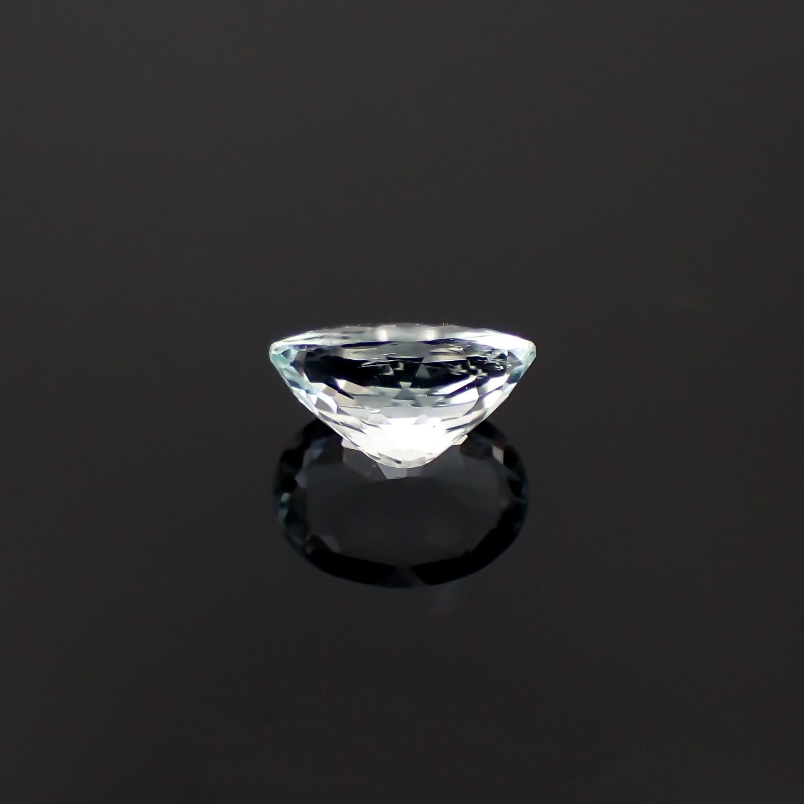 モンテブラサイト(宝石名モンテブラサイト)マダガスカル産 識別済 0.94ct / 7.4x5.5mm前後 [230120291]