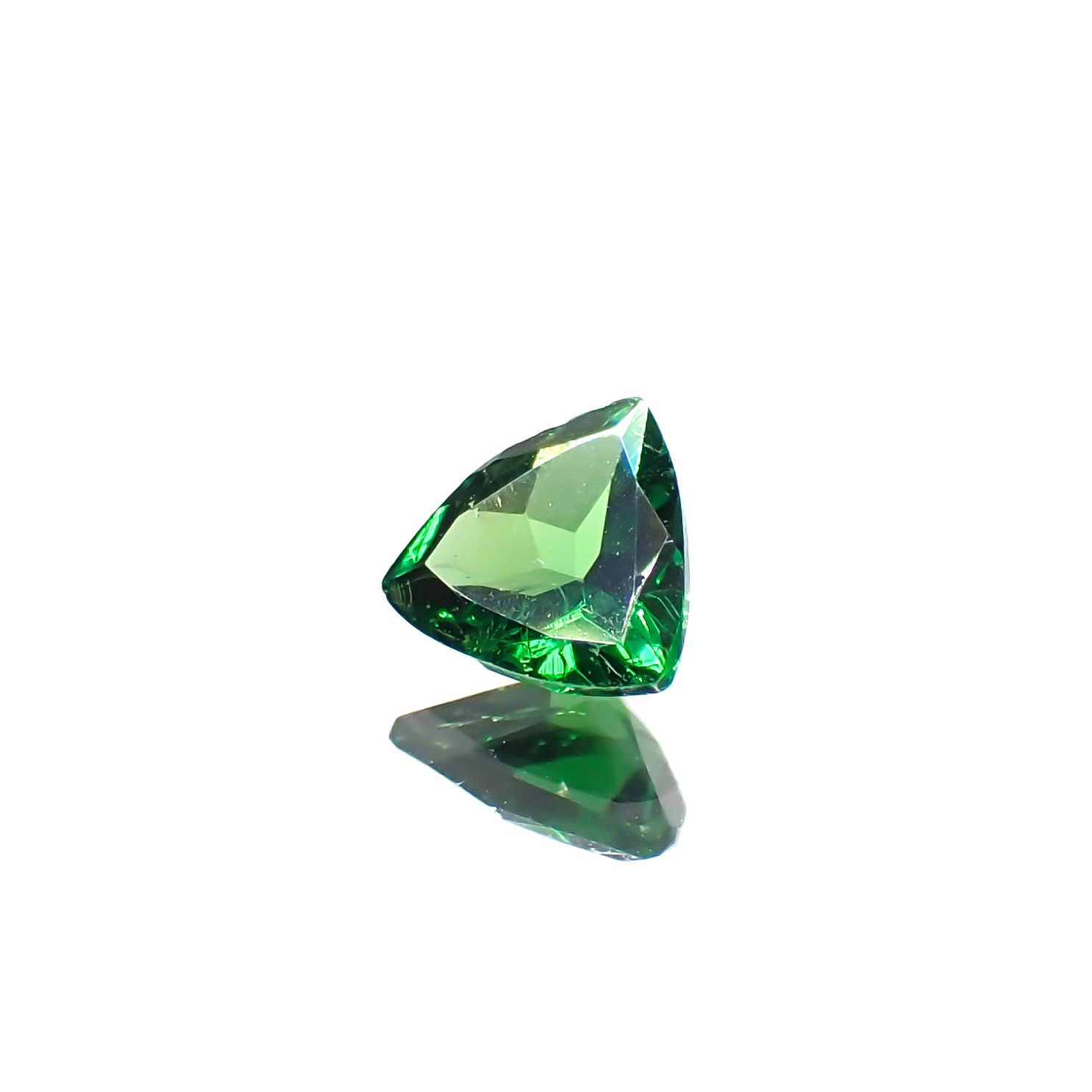 ツァボライト(宝石名ガーネット)タンザニア産 0.32ct 識別済[231224566]4.5x4.6mm前後