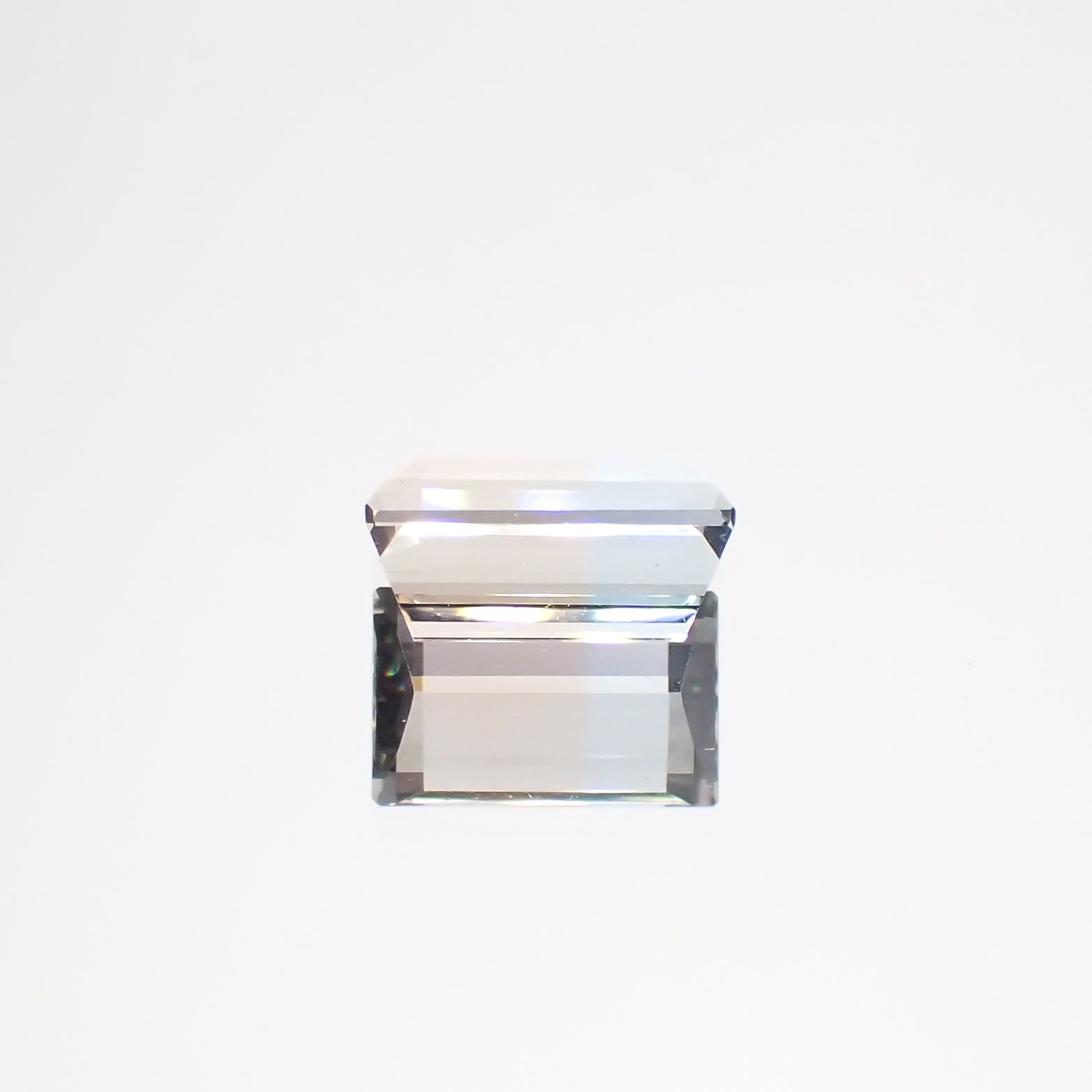 バイカラートパーズ ウクライナ産 1.90ct[231224890]8x5mm前後