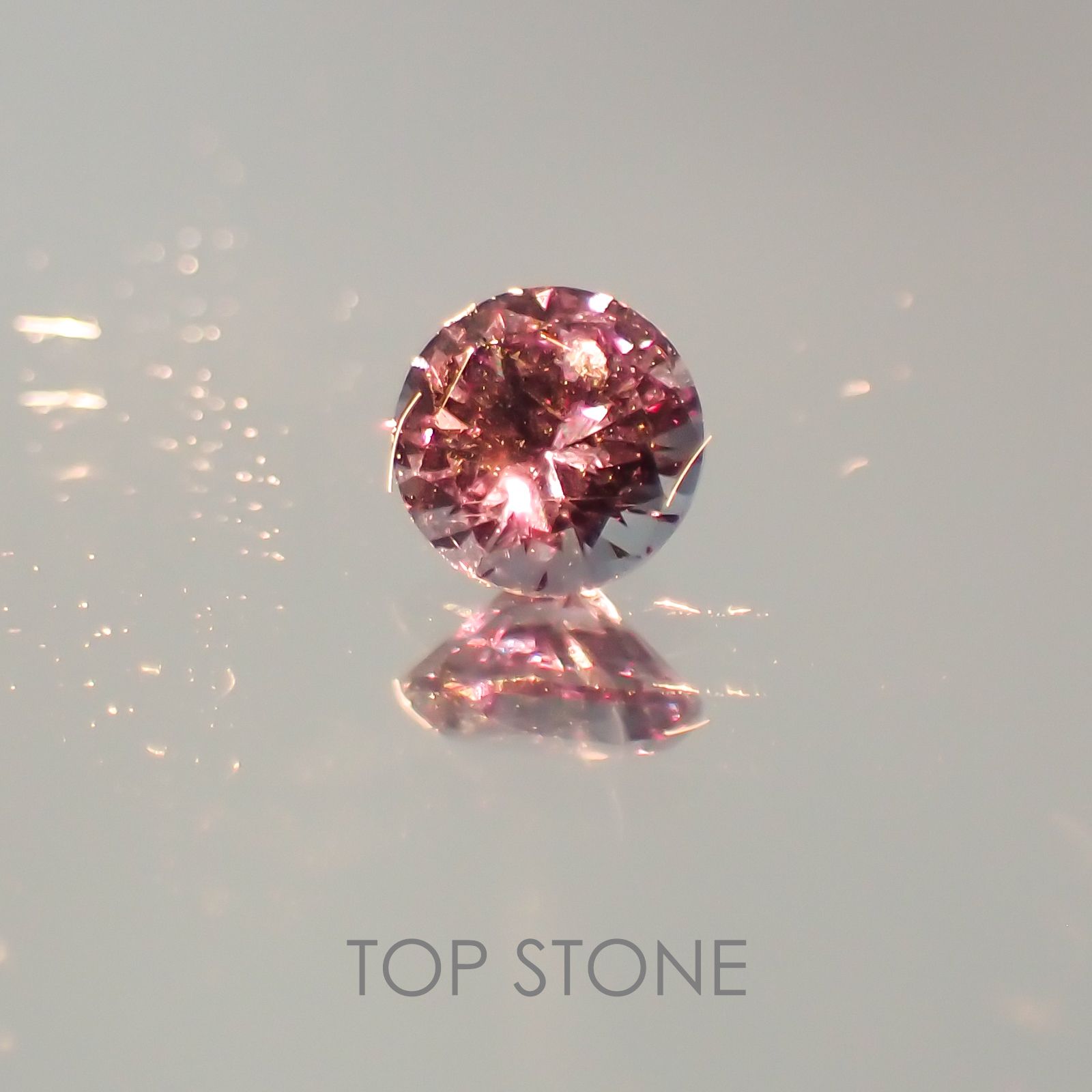 カラーチェンジガーネット(アレキタイプ) マダガスカル・ベキリー産 ルース 0.146ct[21039486]3.2×3.2mm前後