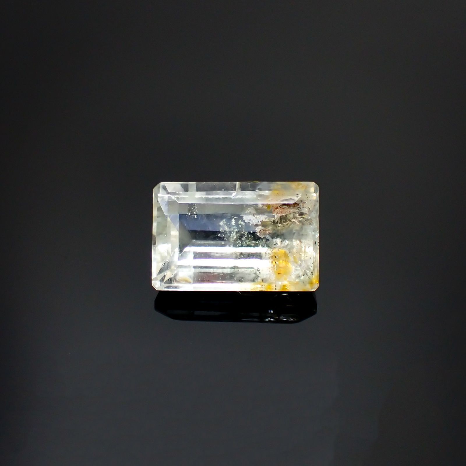 オーロラアクアマリン(宝石名アクアマリン) ブラジル産 3.88ct 識別済[210812718]11.6×7.7mm前後