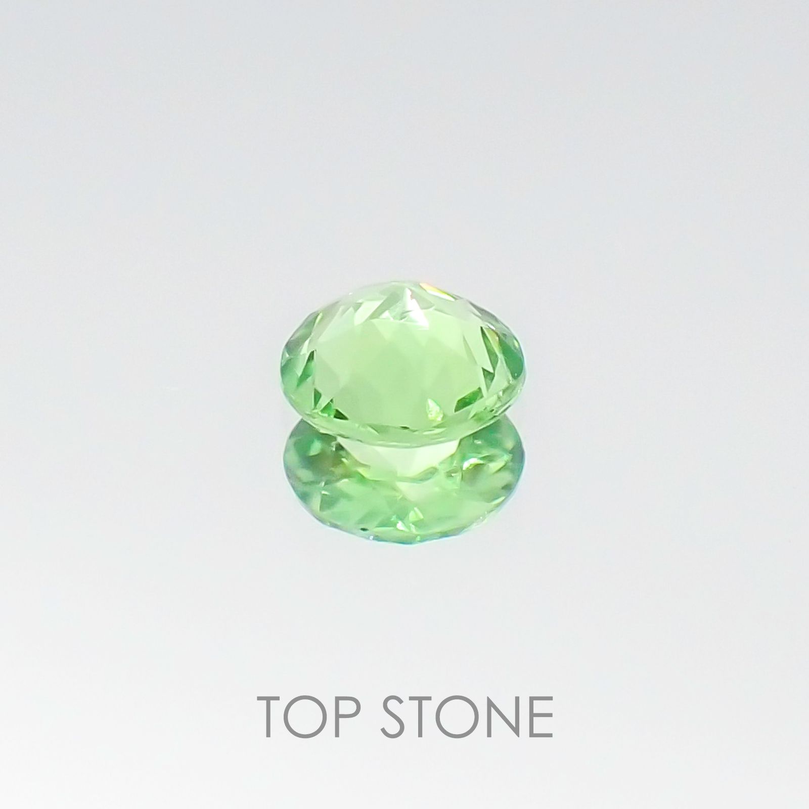 ミントガーネット ケニア産 ルース 0.22ct[20106112]3.9×3.9mm前後