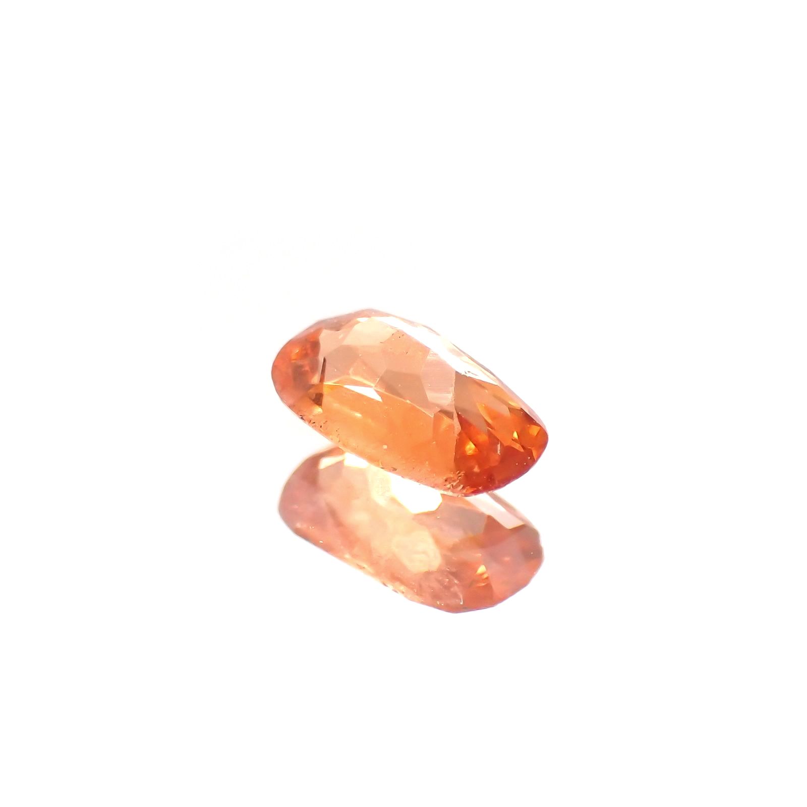 トリプライト(宝石名トリプライト) ブラジル産 0.552ct ソ付(彩珠)[210812514]6.3×3.7mm前後