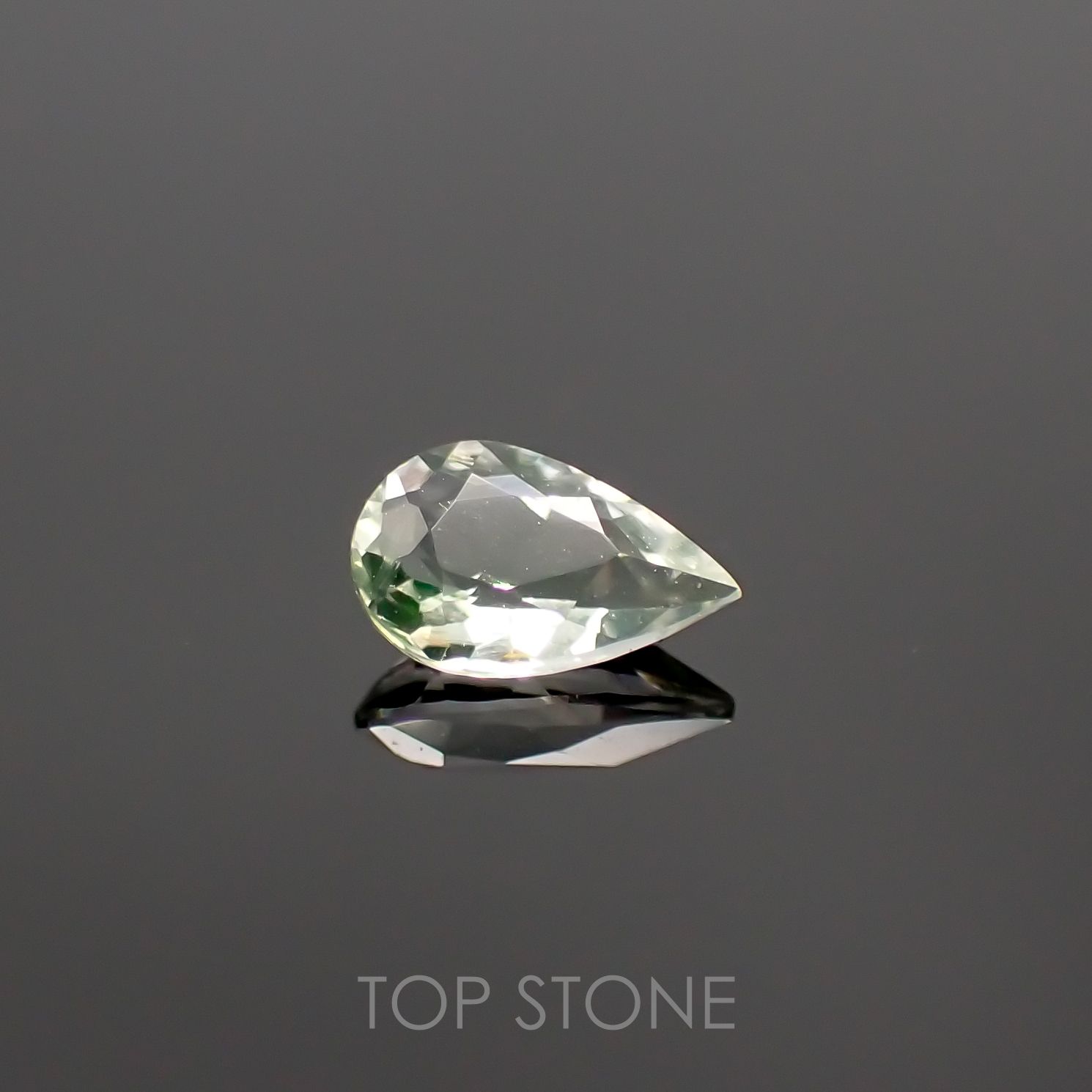 ハイアライトオパール(宝石名オパール) メキシコ産 0.154ct ソ付(彩珠)[210711152]5.2×3.2mm前後