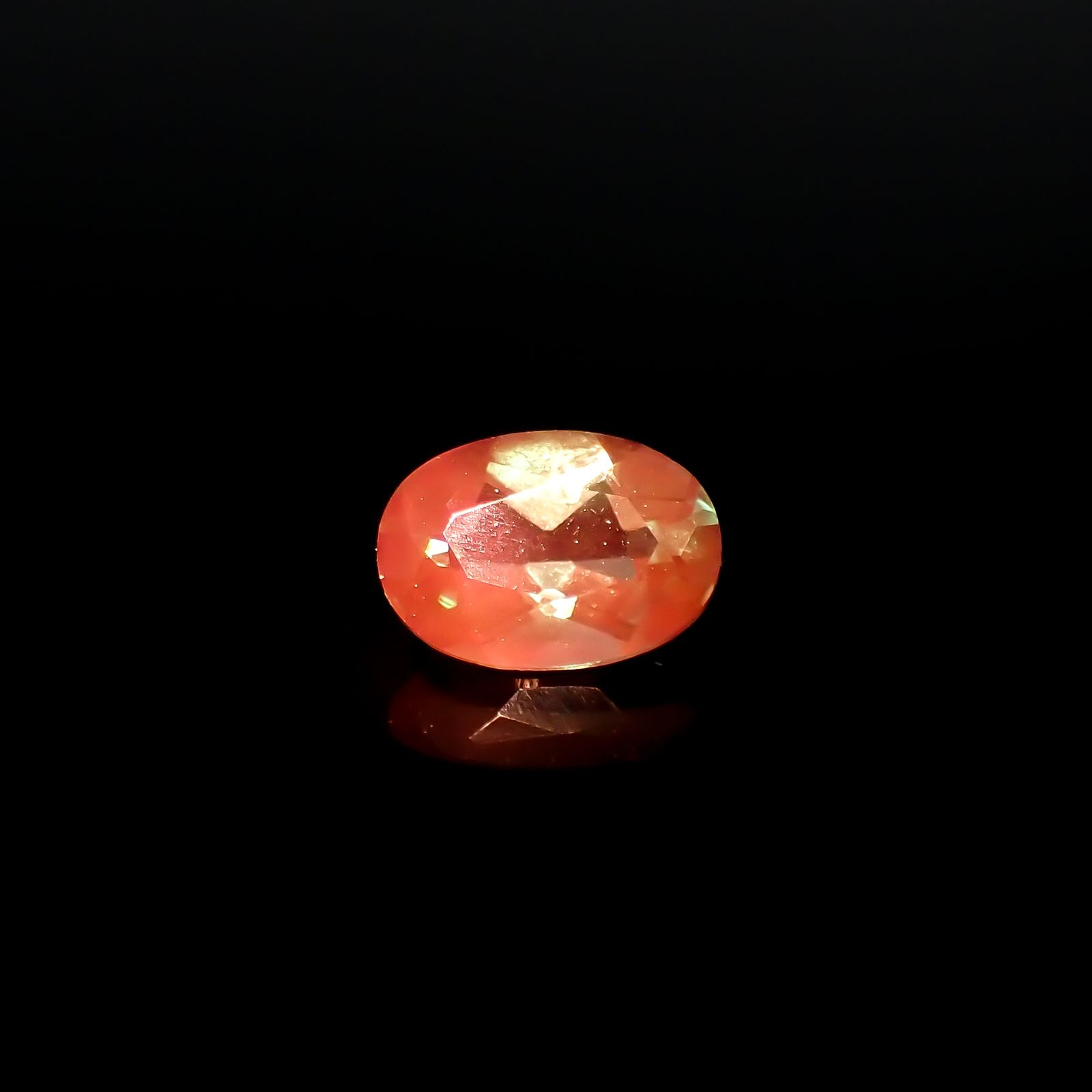 カラーチェンジアンデシン モンゴル産 0.74ct[240226325]7.1x5mm前後